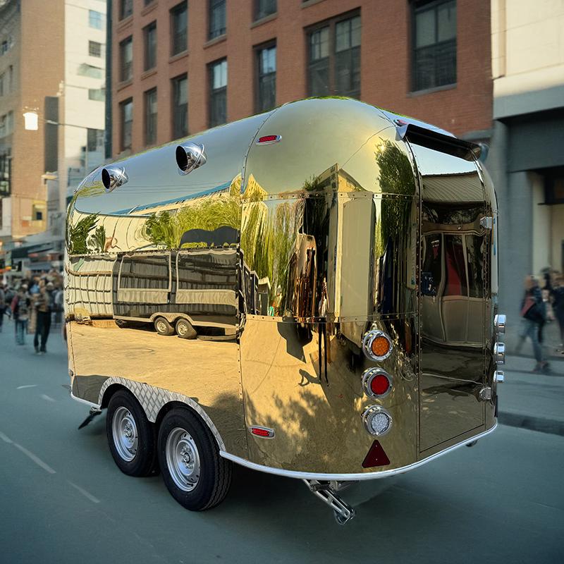 Qingfeng type mobile food trailer