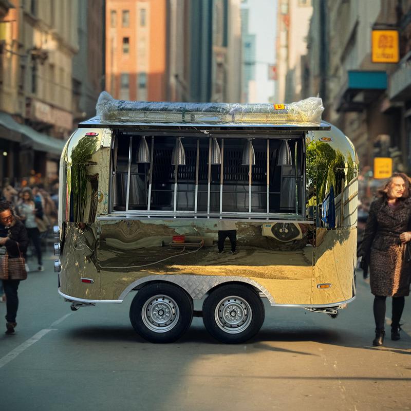 Qingfeng type mobile food trailer