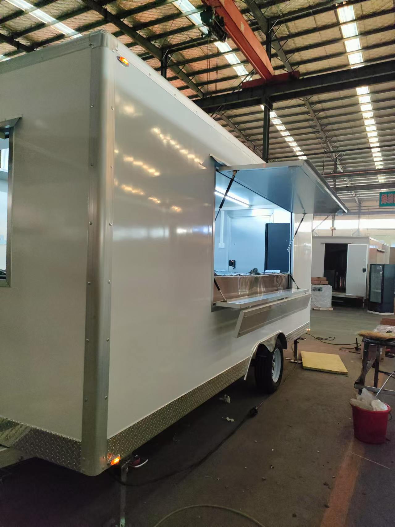 New energy 5-meter square food truck | Low-noise zero-emission environmentally friendly catering vehicle, the preferred choice for urban operation ◦