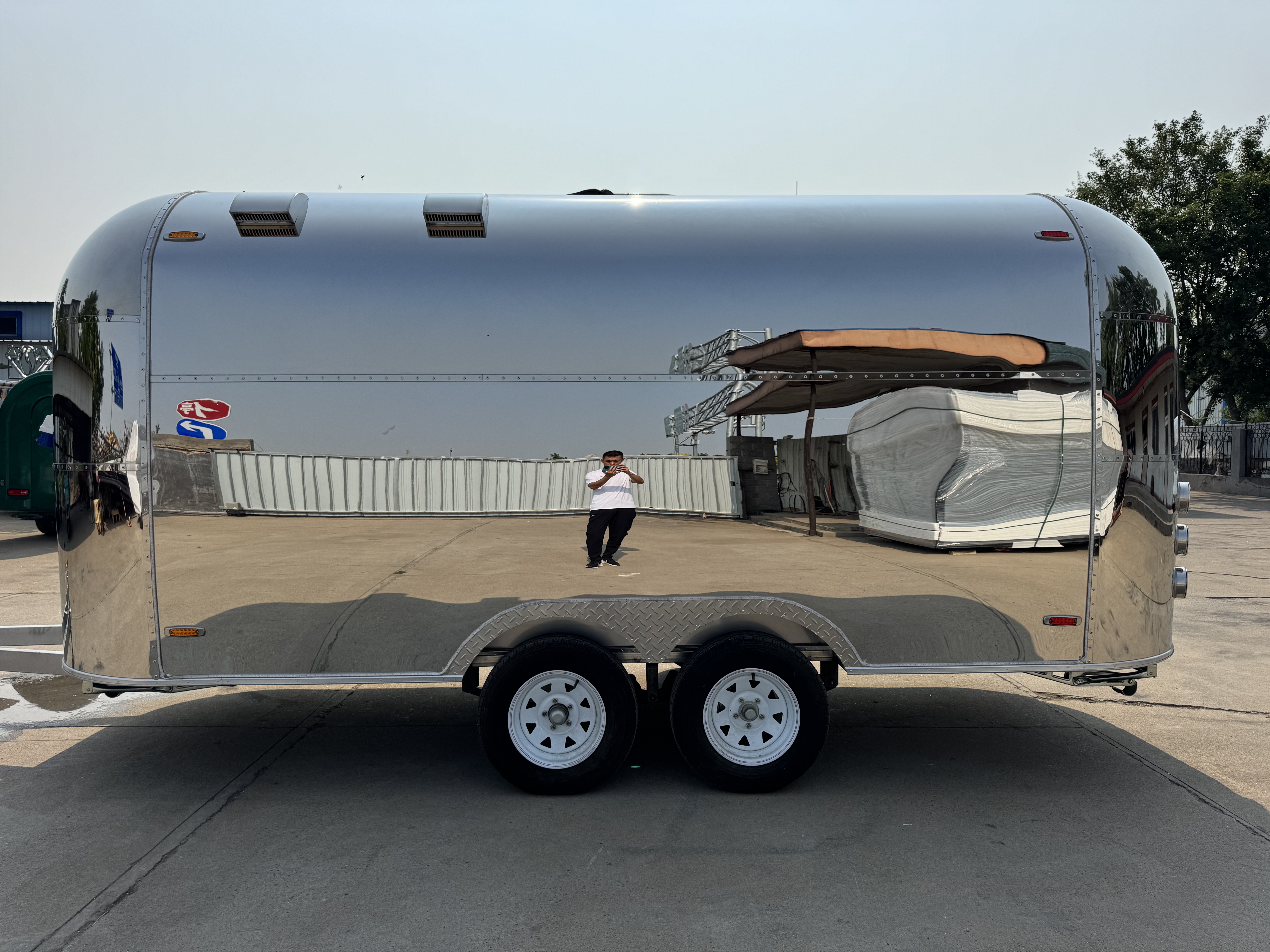 Portable and portable Qingfeng food trailer