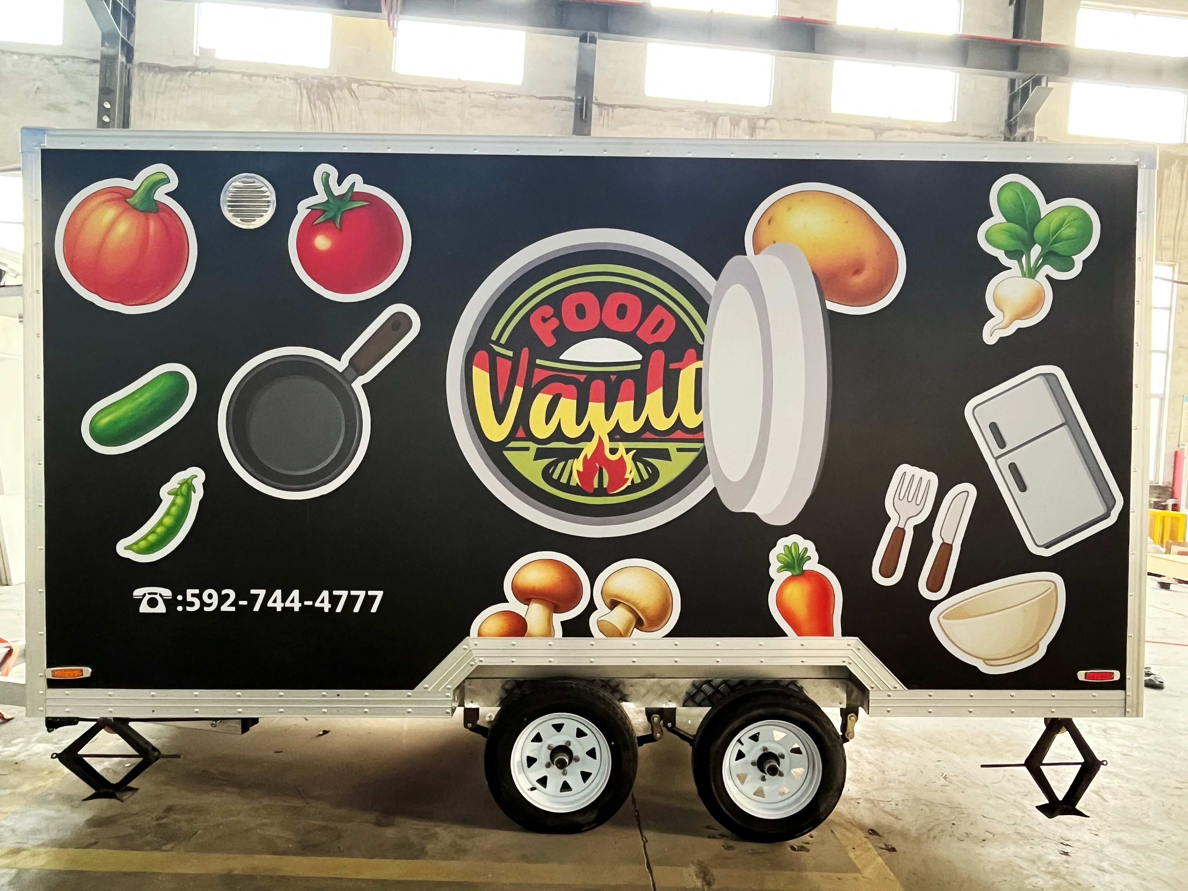 Square shape · Free movement! Square movable food cart | Four-wheel swivel wheels, the stall location can be changed at will