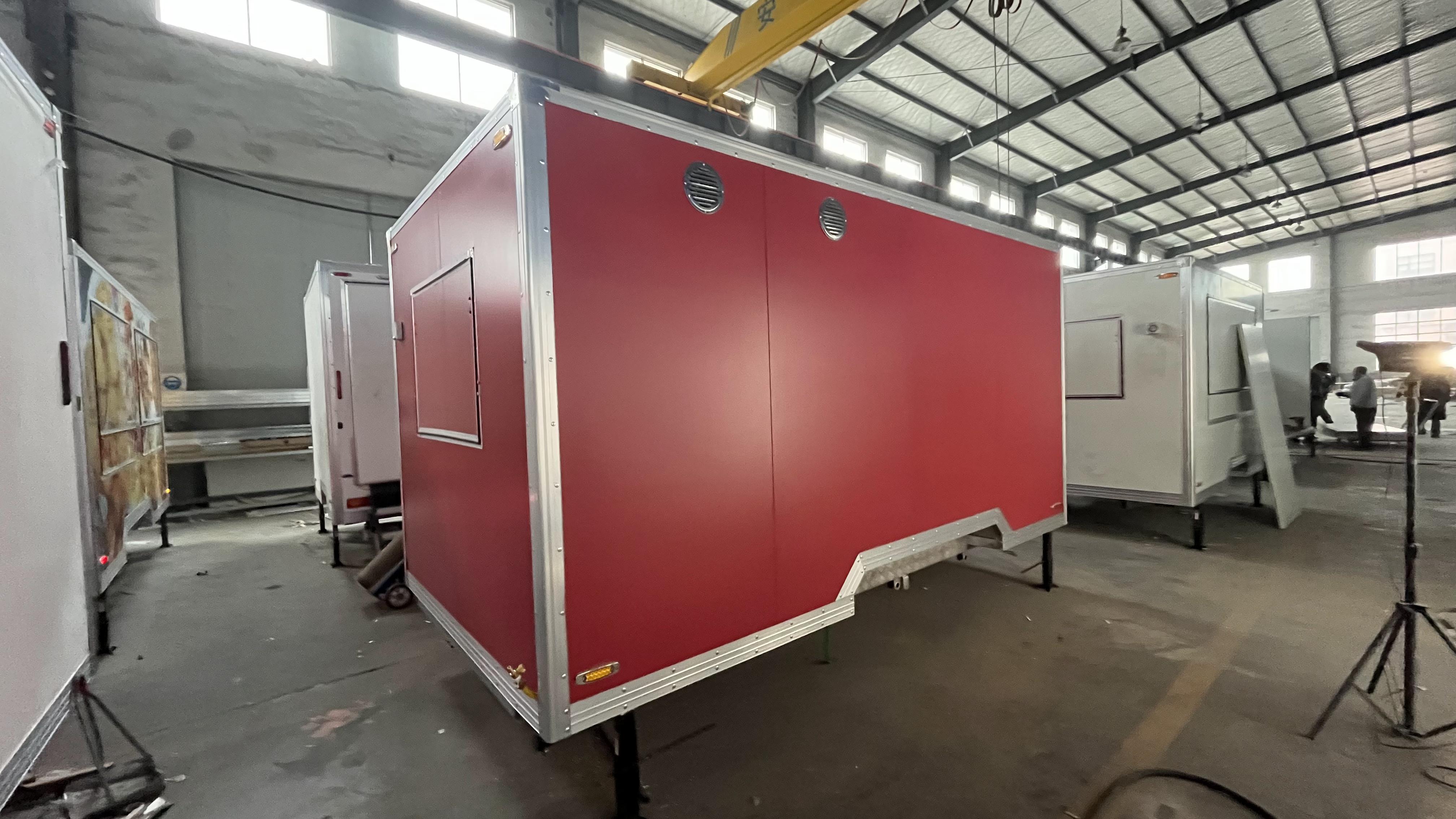 Convenient pink trailer food truck, easily create a mobile food kitchen