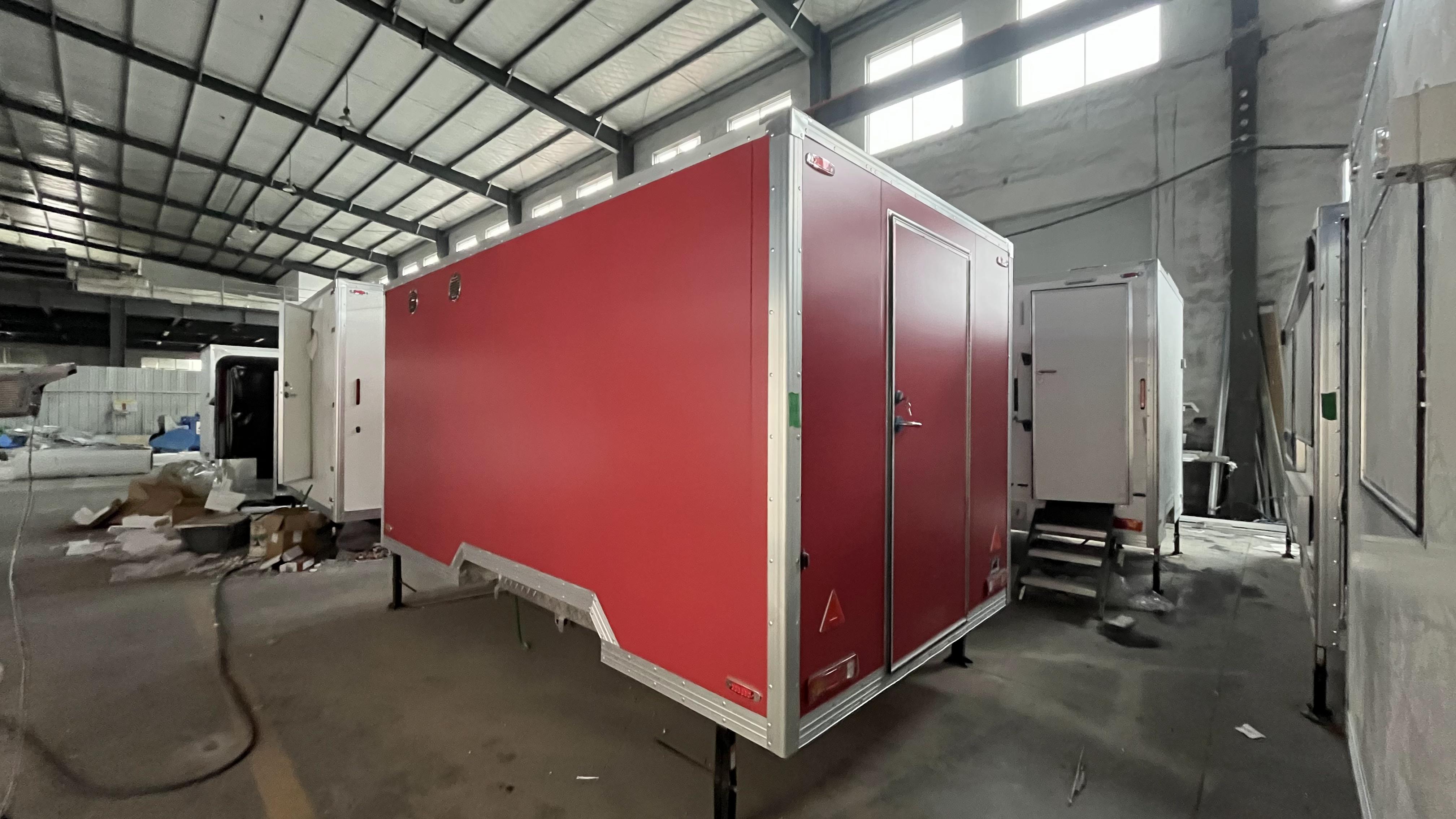 Convenient pink trailer food truck, easily create a mobile food kitchen
