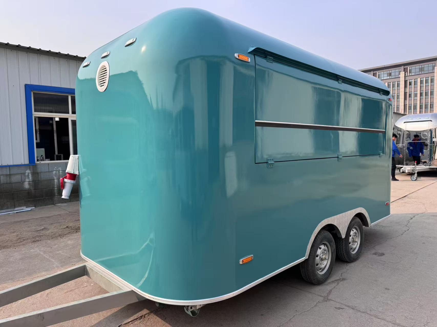 "Portable Qingfeng Food Truck Trailer, flexible movement, Go Wherever There are more people