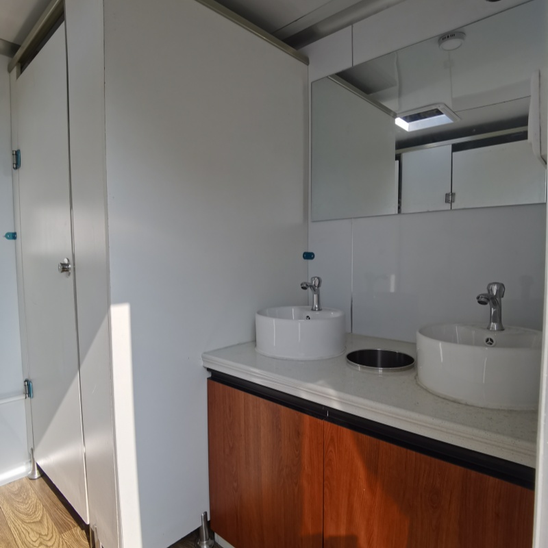 Four grey portable toilets | High appearance and dirt resistance · Easy to move · ready to use immediately after installation