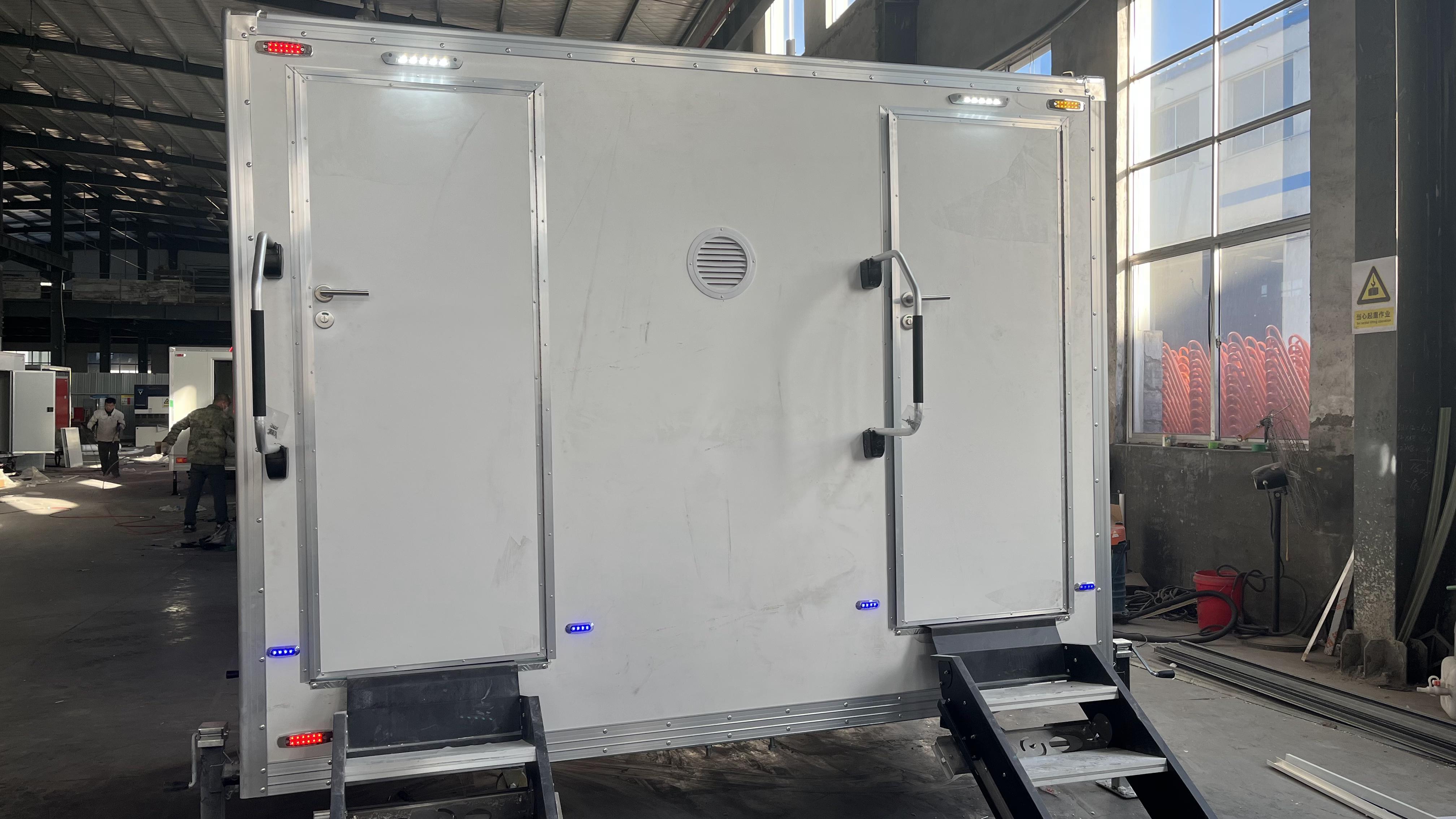Mobile double toilet white trailer | Two independent bathrooms + waterproof floor + ventilation system for more comfortable outdoor use