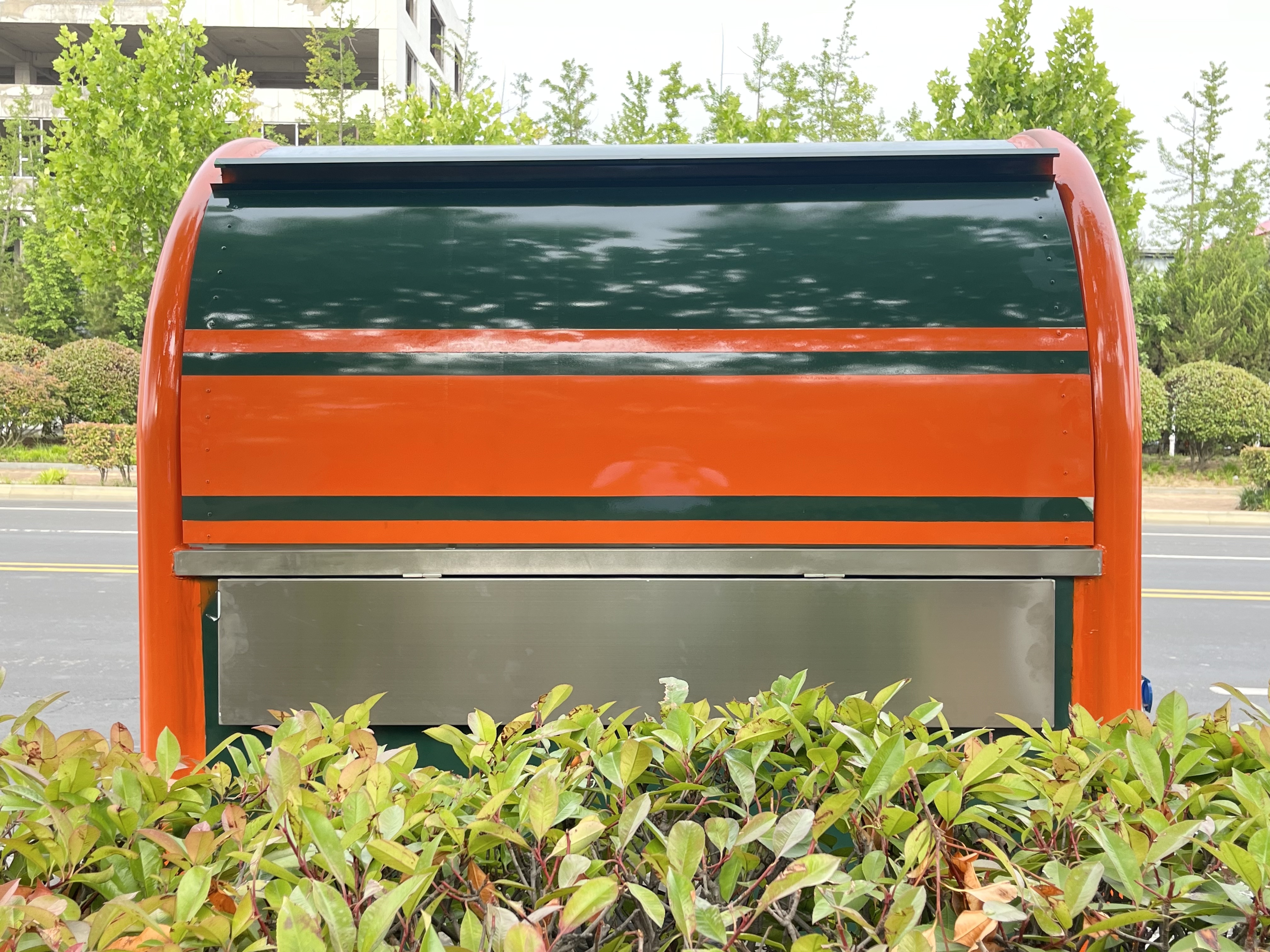 A small towing food cart like a doughnut! Circular mobile trailer | Camping instantly turns into a rotating snack stand