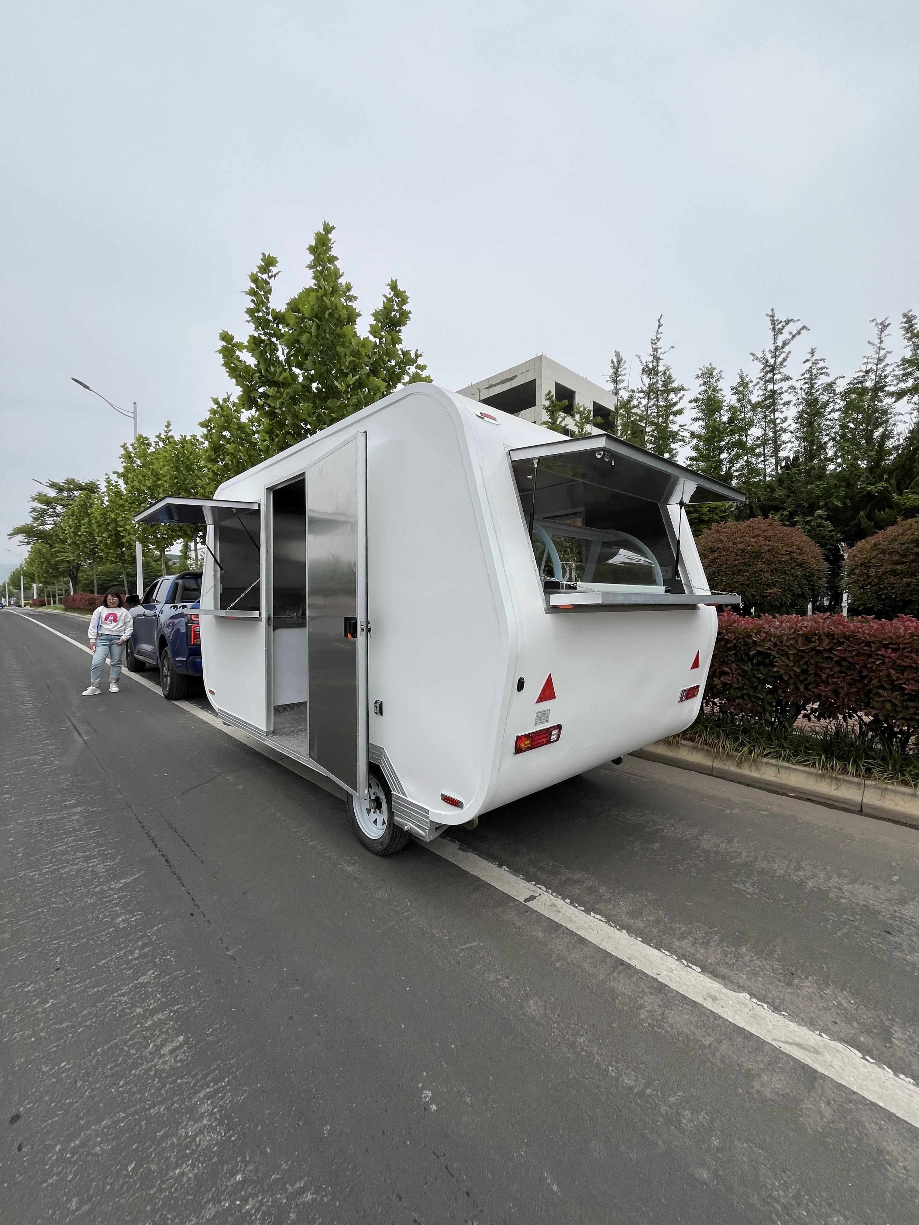 White irregular-shaped trailer | Folding and lifting design · Mobile shop that can be towed and gone