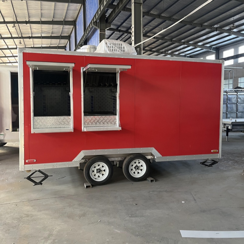 Low fuel consumption traction design! Red trailer food trucks can be towed even by small cars, reducing fuel consumption costs by 40% for starting a business!