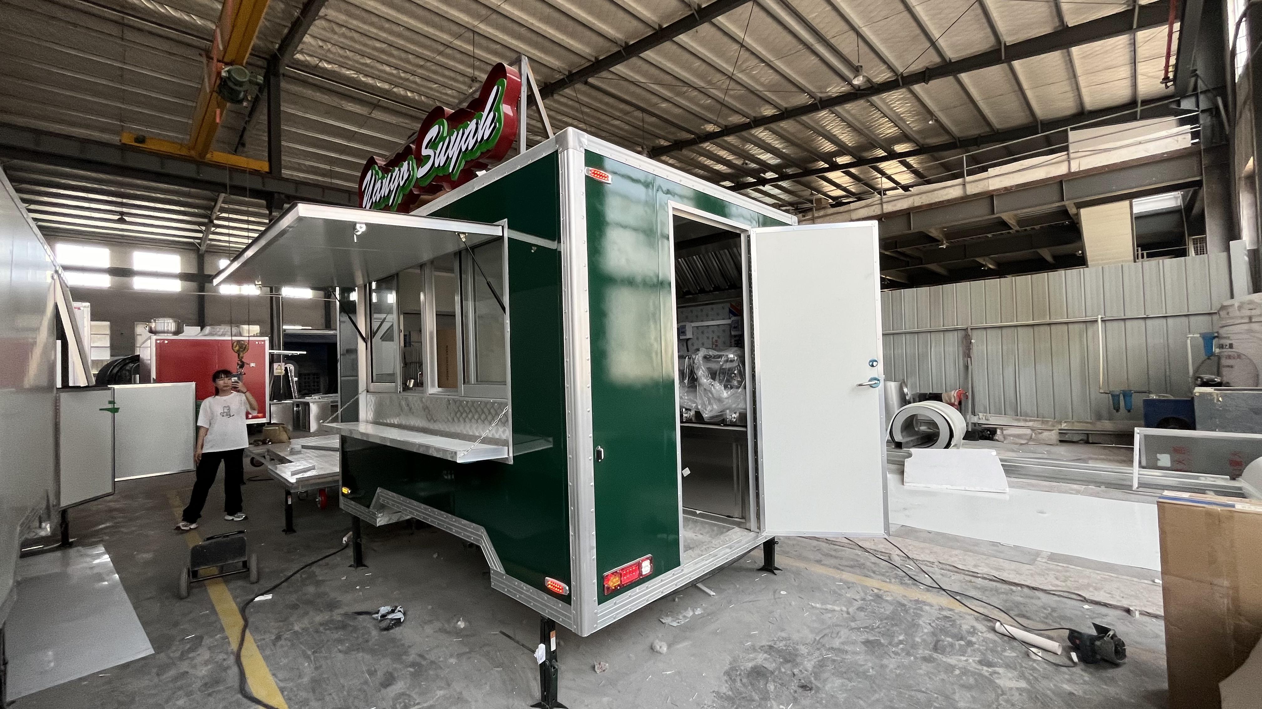 Green portable food truck