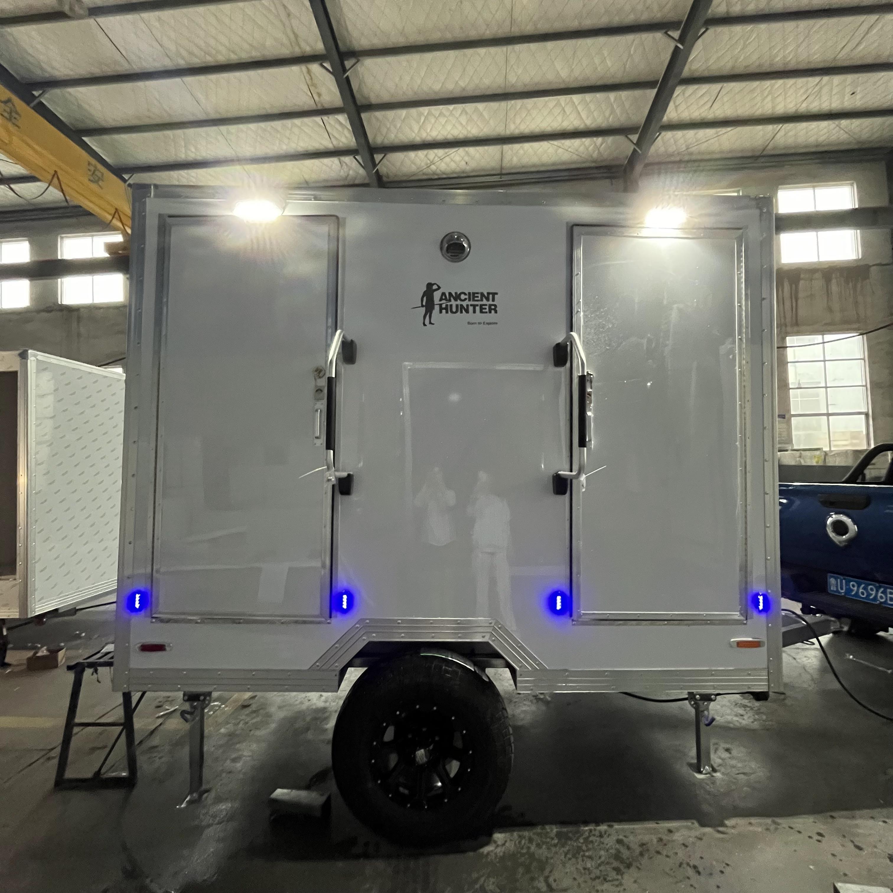 Double toilet cubicle mobile toilet trailer | Two separate toilets for men and women, equipped with a flushing system + washbasin, suitable for multiple people to use