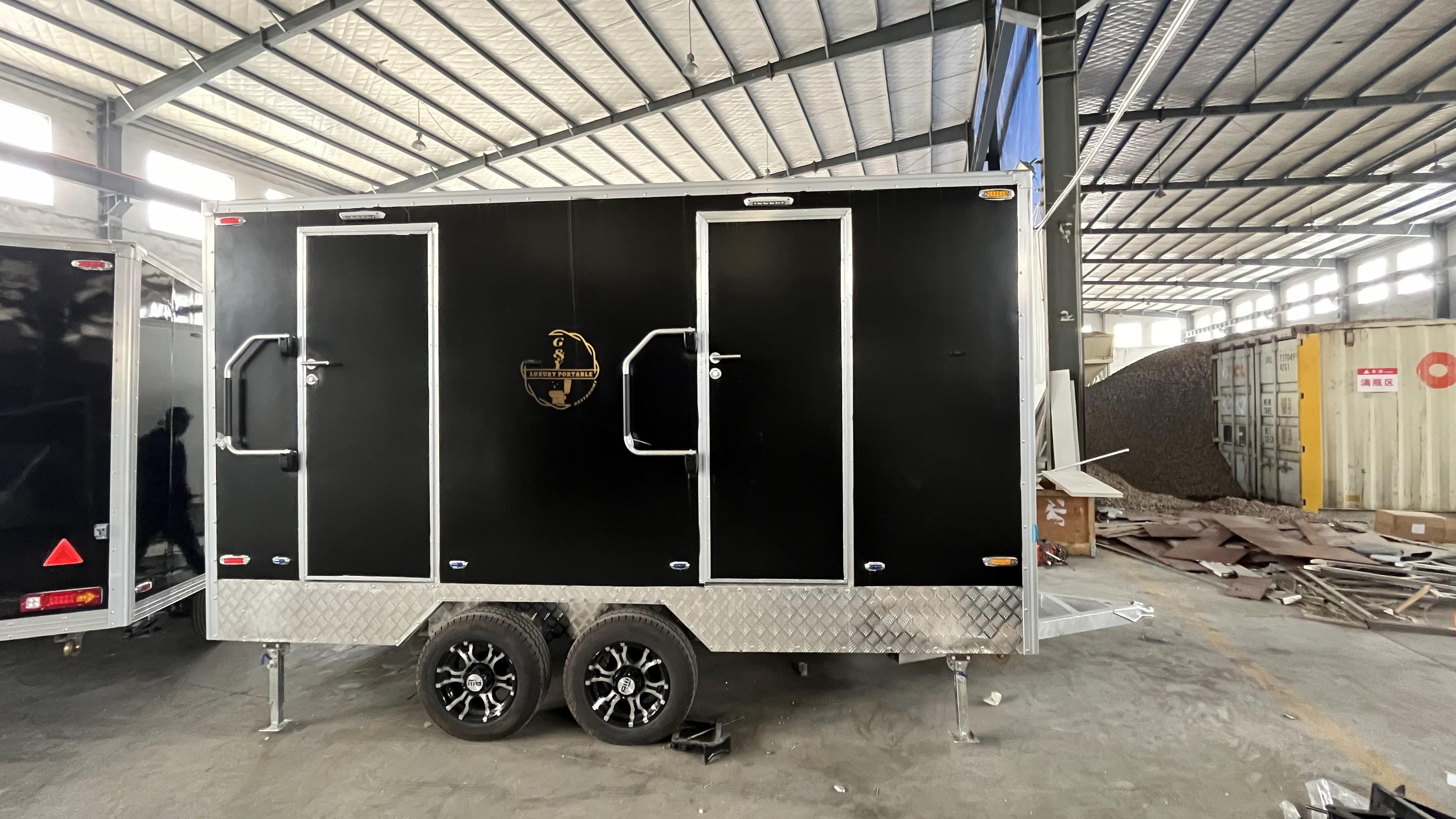 Black toilet trailer stickers! Imitación de pegatinas de textura metálica para mejorar el sentido avanzado del baño del vehículo