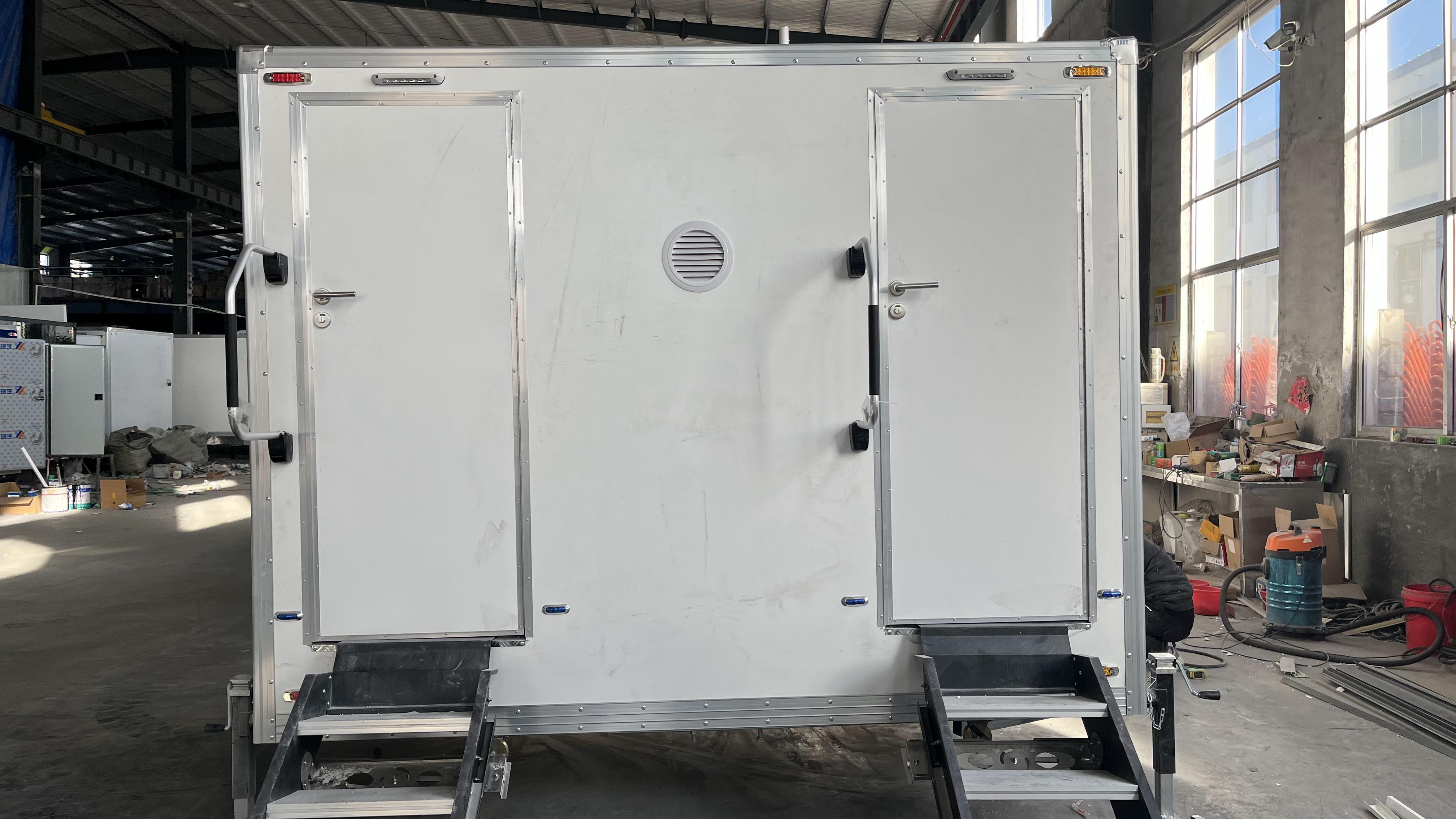 Mobile double toilet white trailer | Two independent bathrooms + waterproof floor + ventilation system for more comfortable outdoor use