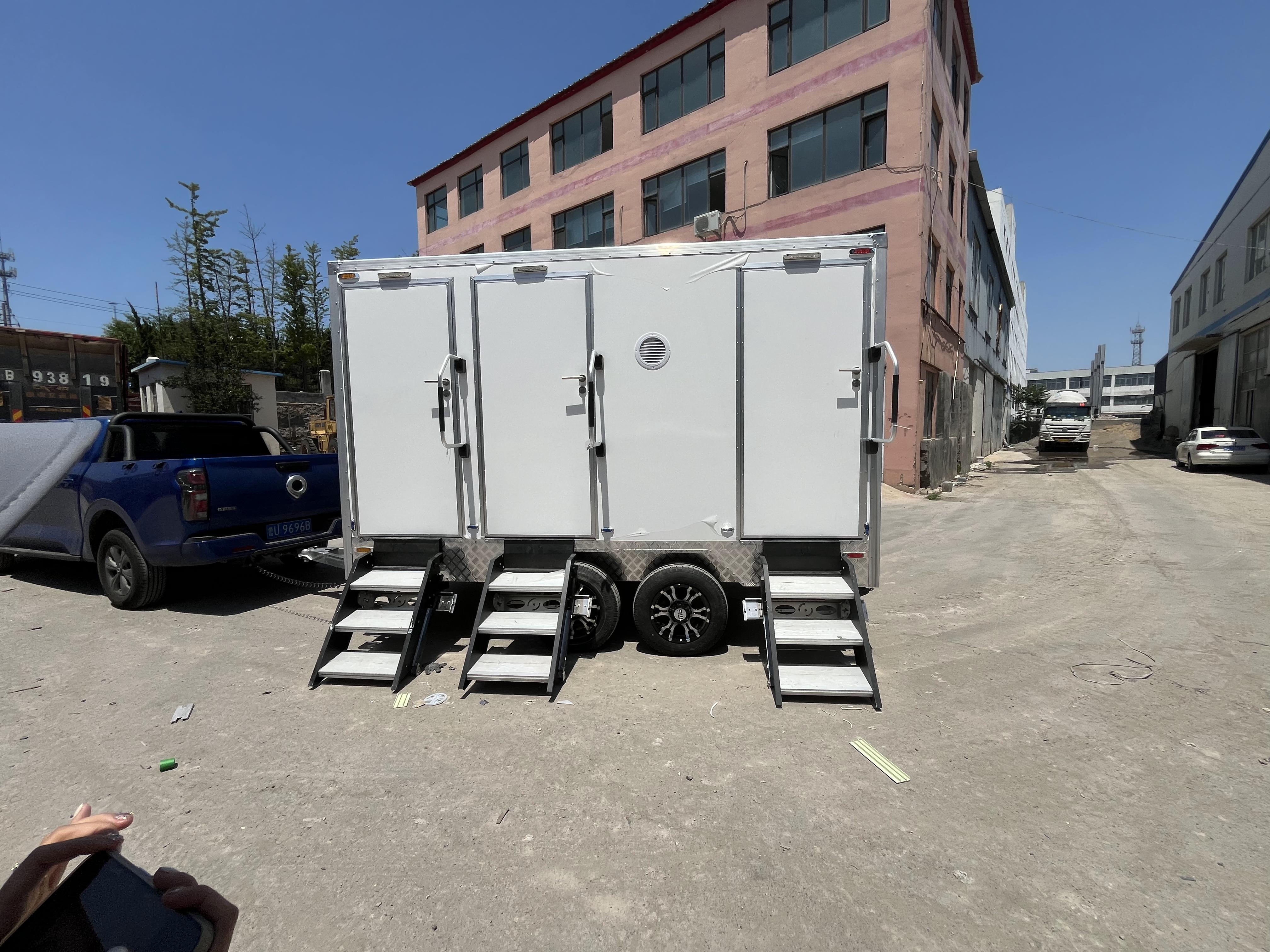Three mobile toilet trailers, lightweight towing design, scenic area and park emergency bathroom vehicles with independent squatting positions and ventilation systems