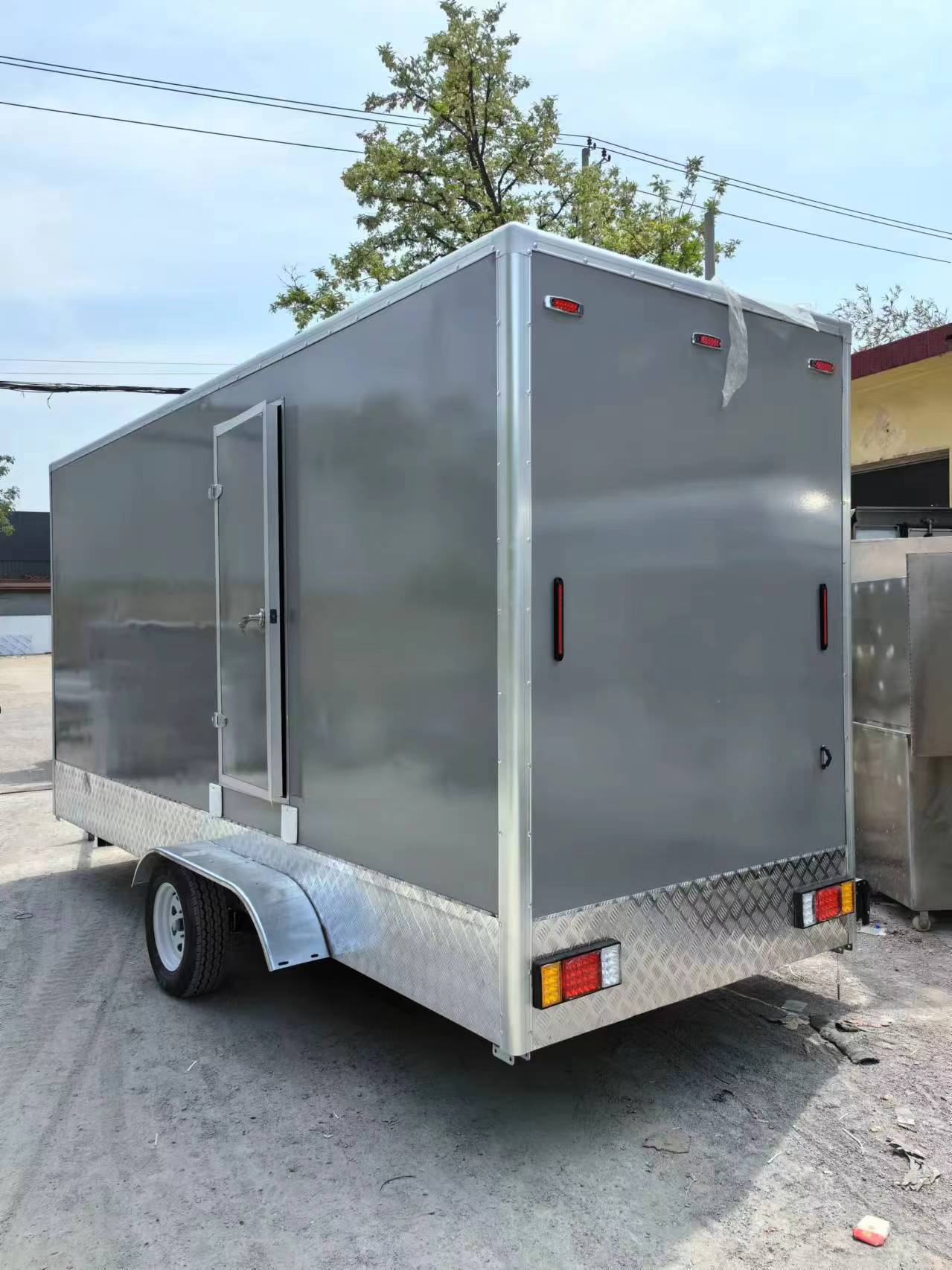 The silver towable mobile workspace is convenient and flexible for multiple scenarios