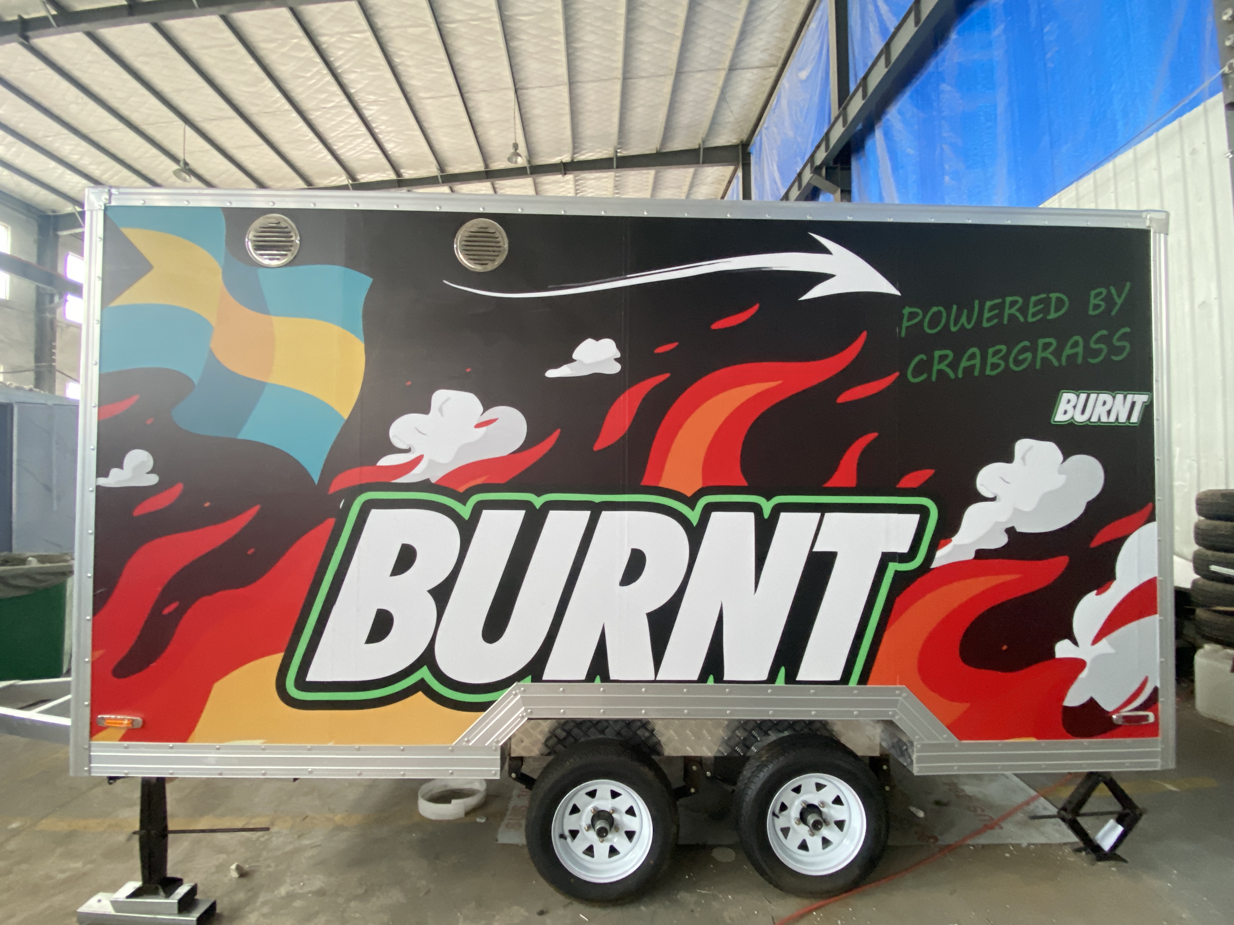 Trendy flame graffiti mobile food truck trailer, an eye-catching tool for street food business