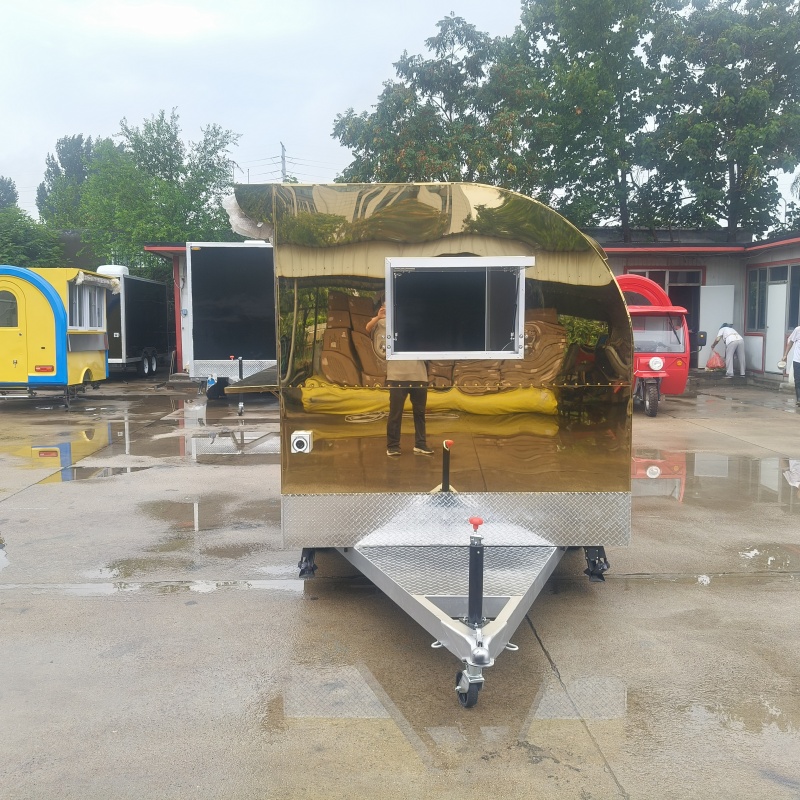 The eye-catching golden mirror food truck, a mobile snack business trailer, is a powerful tool for starting a business and setting up a stall