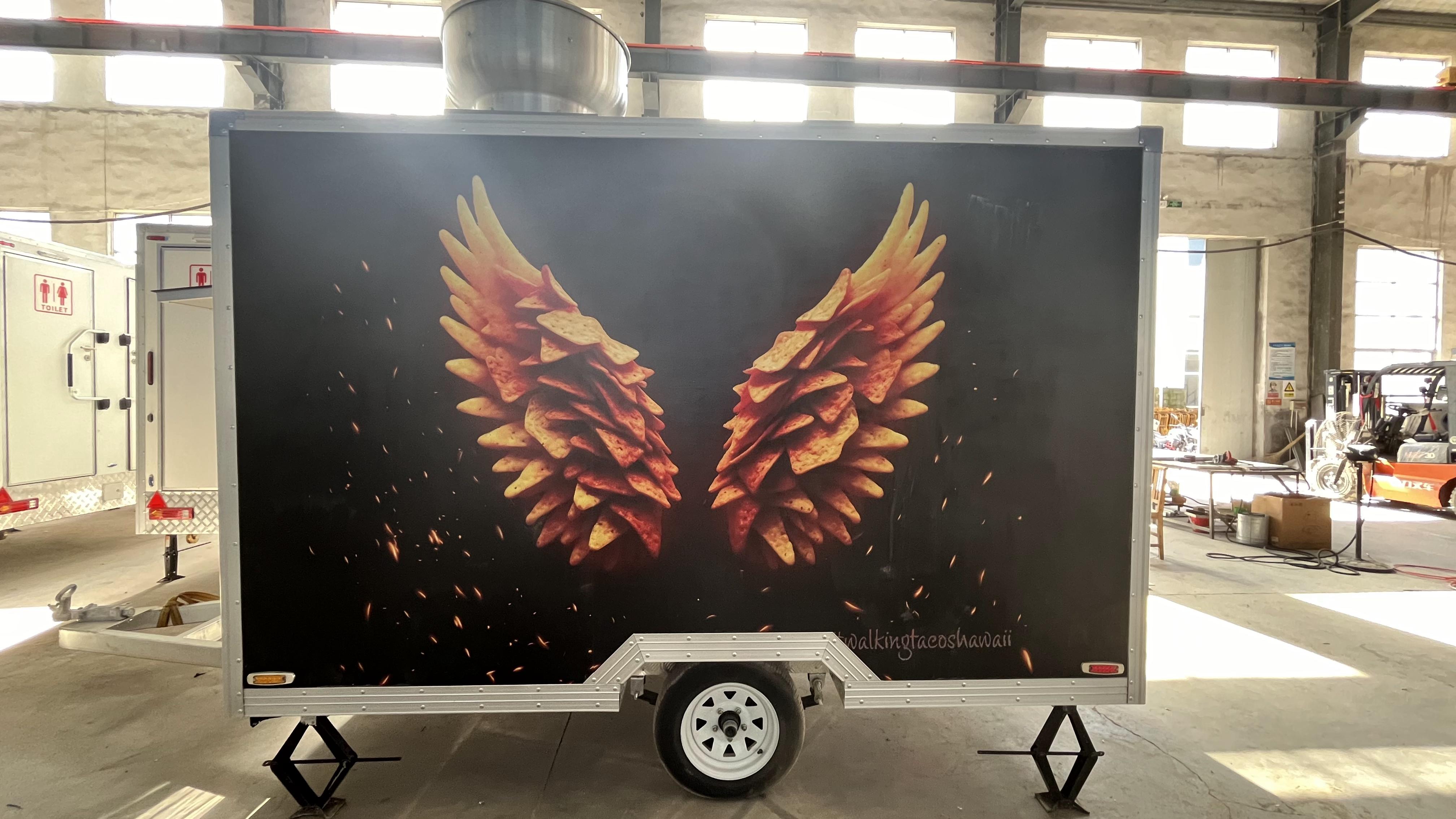 "Walking Tacos" customized food truck, a great helper for mobile business operations