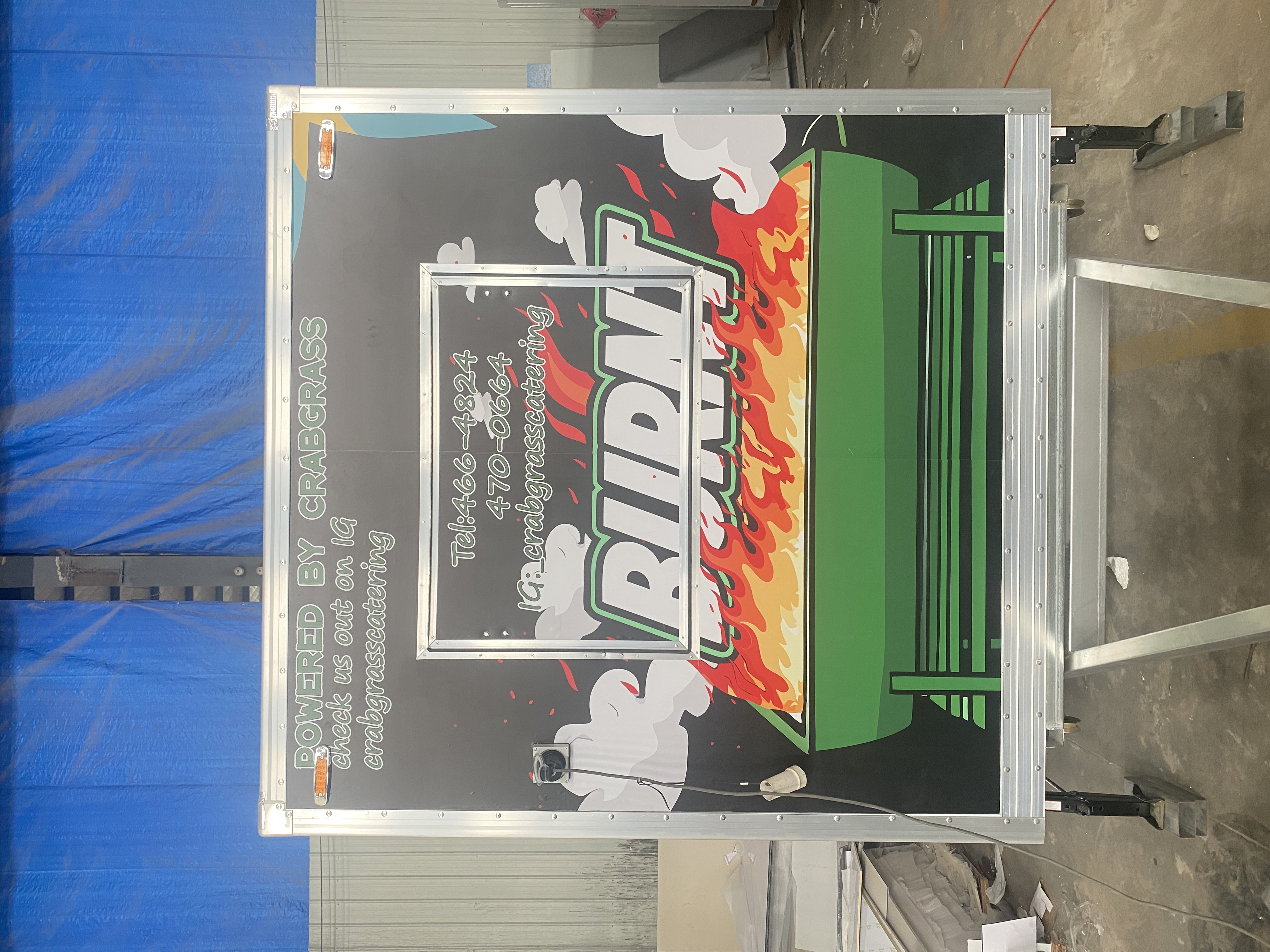 Trendy flame graffiti mobile food truck trailer, an eye-catching tool for street food business
