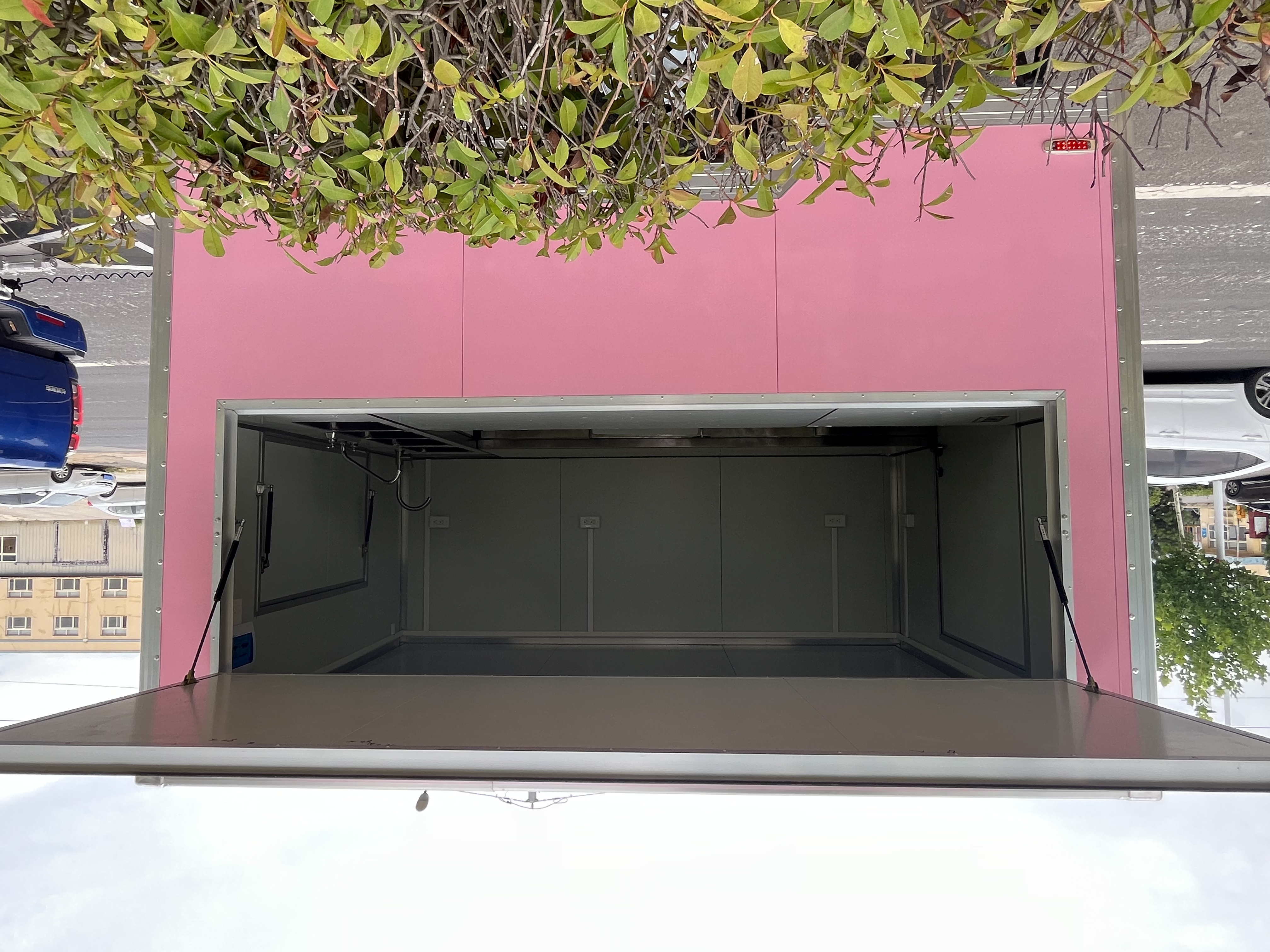 The pink mobile food truck, an outdoor mobile business trailer, is a must-have for selling snacks and beverages