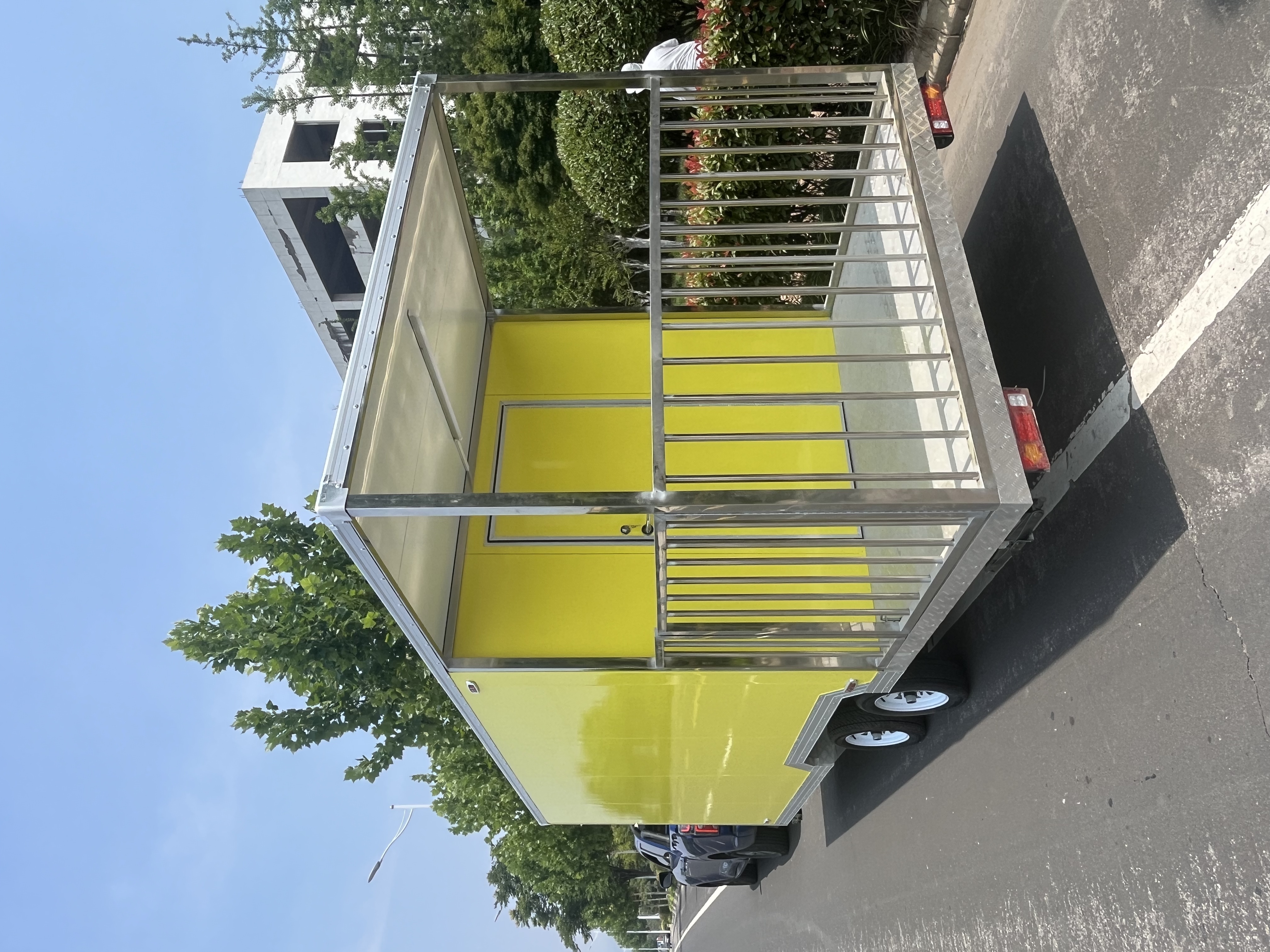 Light green portable and mobile food truck trailer, a great helper for setting up stalls and camping