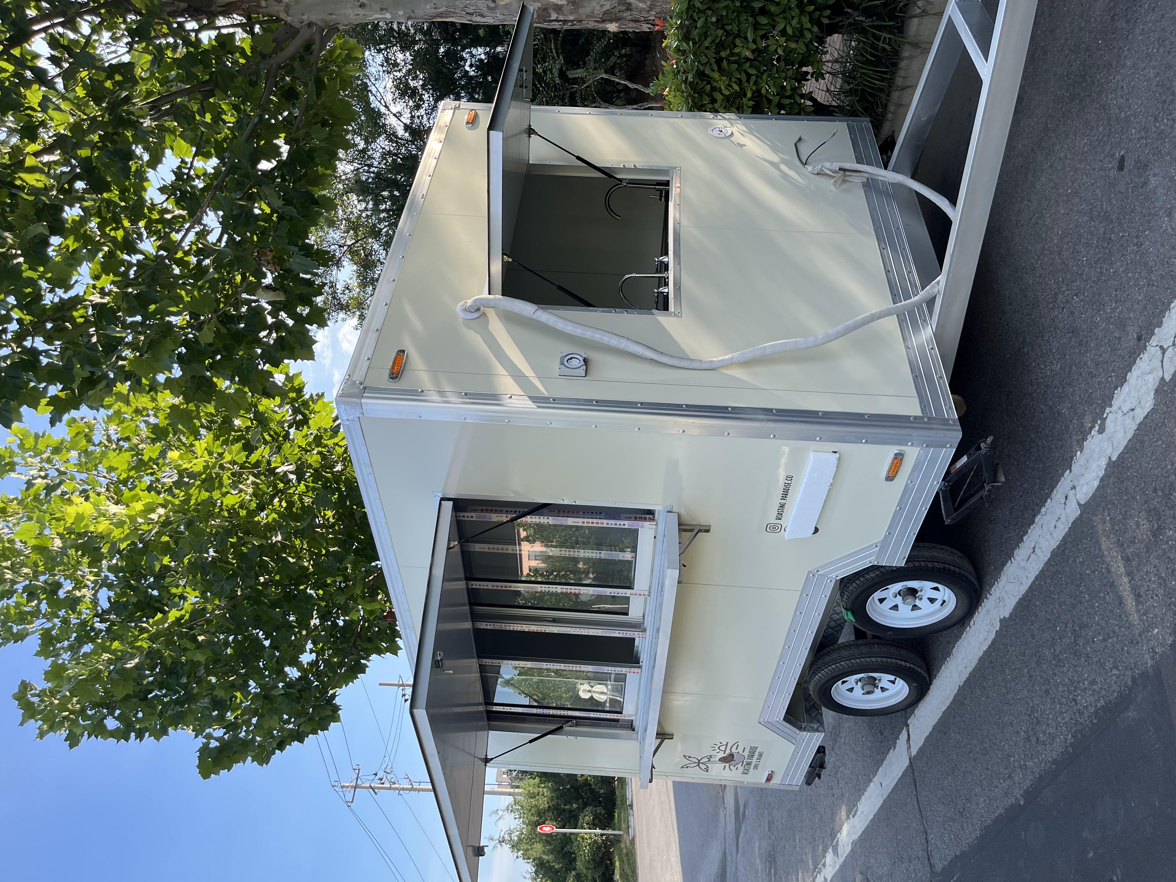 Multi-functional "Roasting Paradise" mobile food truck (coffee & food)