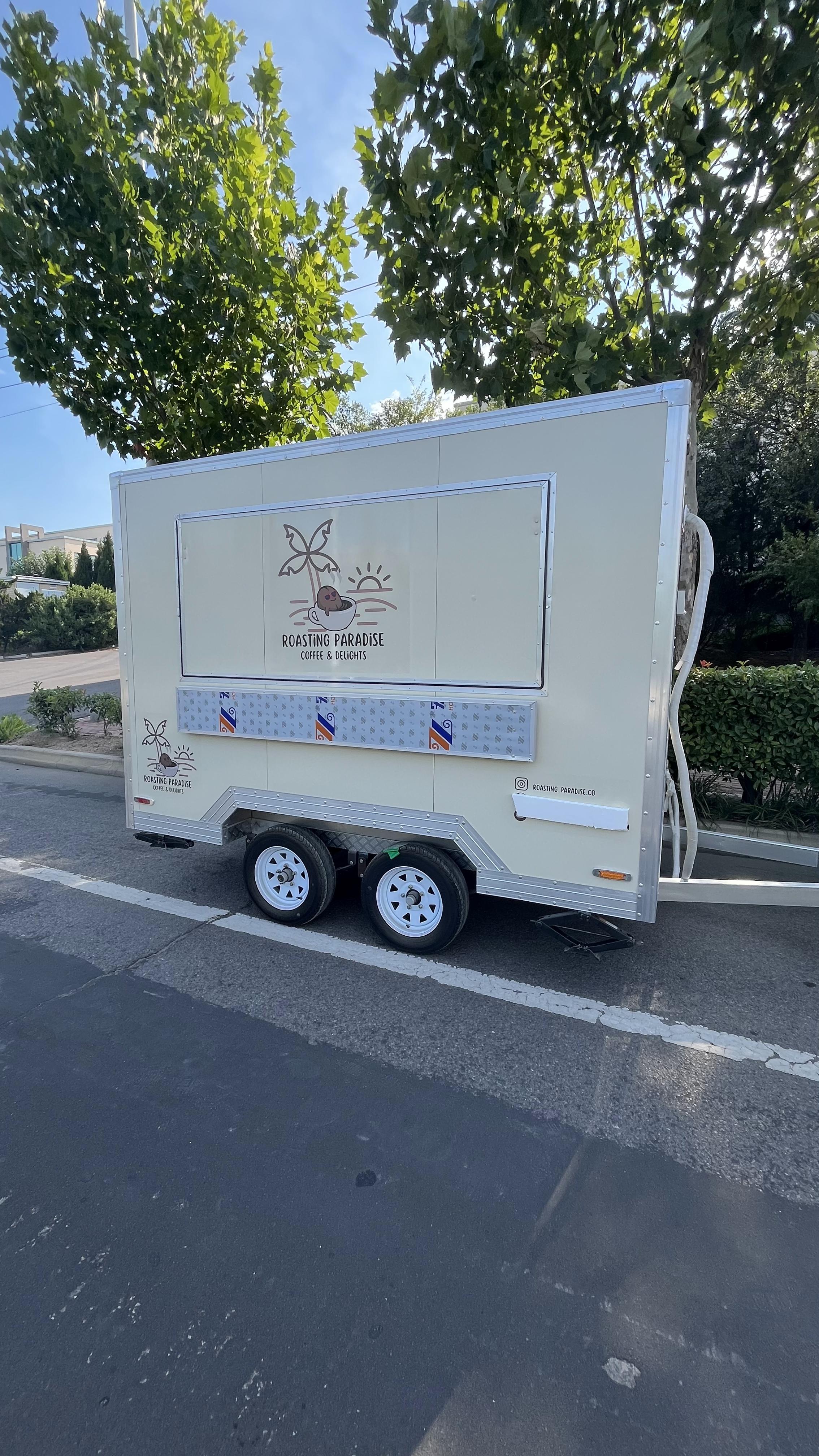Multi-functional "Roasting Paradise" mobile food truck (coffee & food)