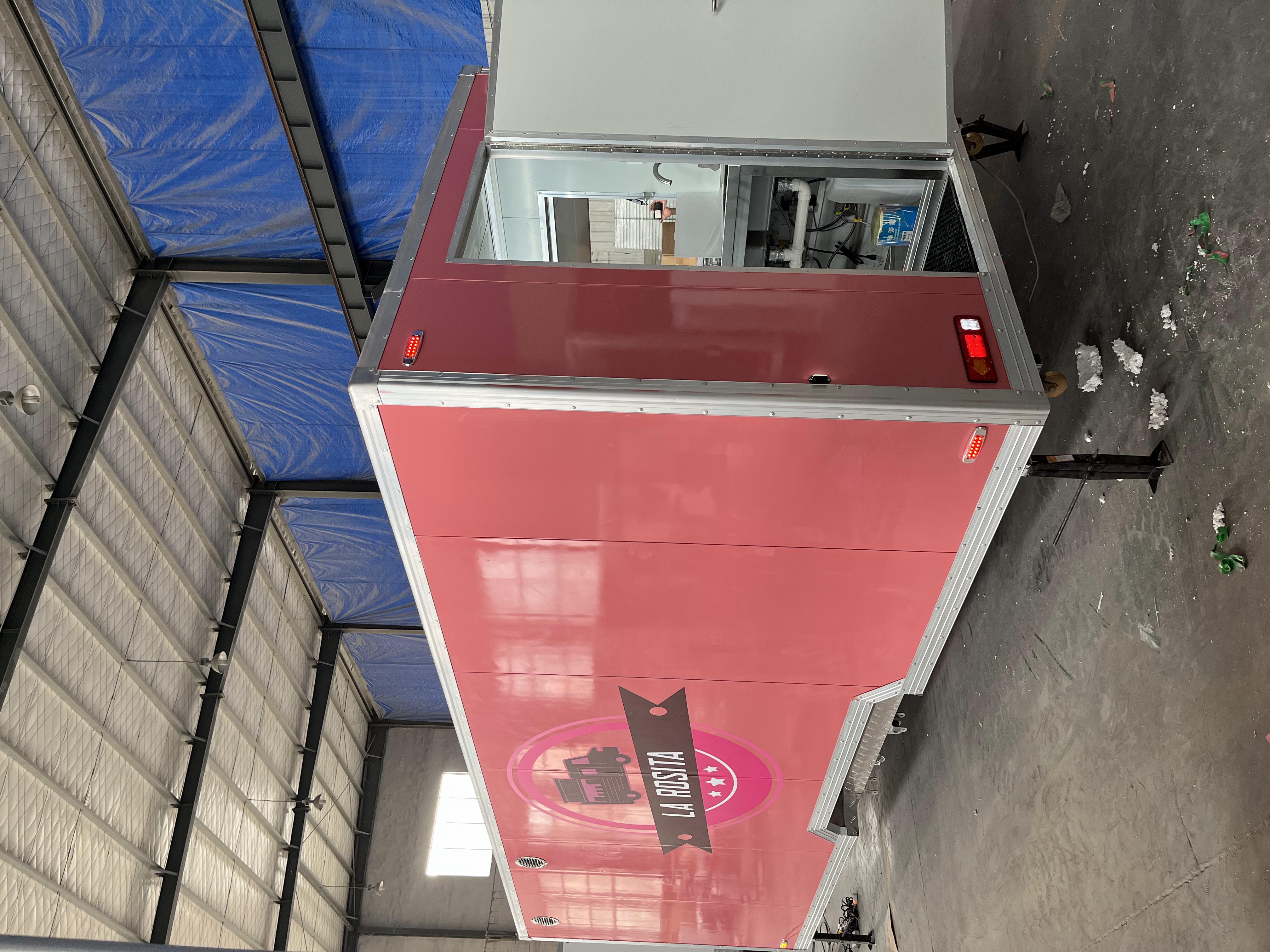 The fashionable pink mobile food truck boosts food business
