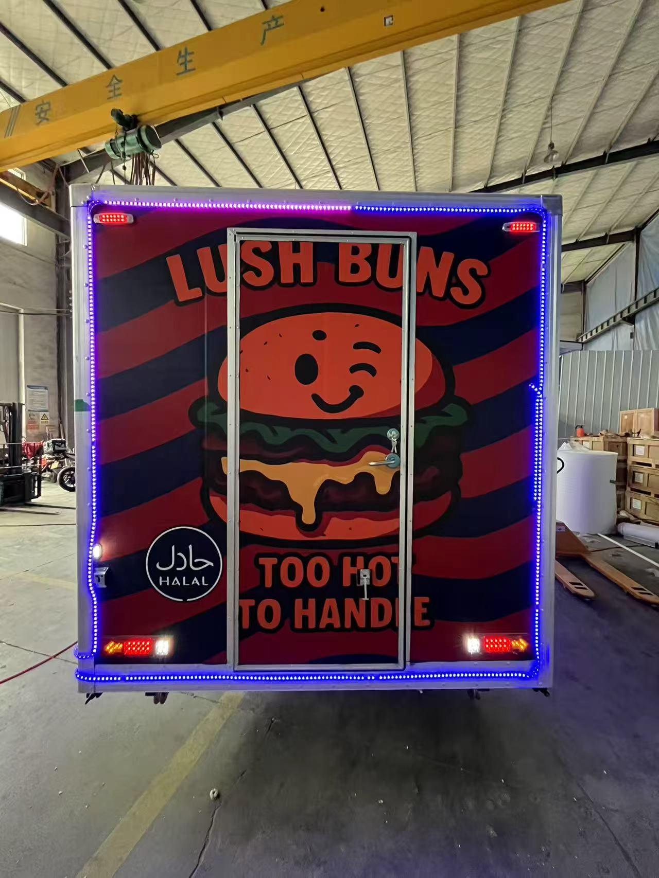 "Lush Buns" Cool Food Truck - Spicy Delicacies, Mobile Enjoyment and Editor sharing