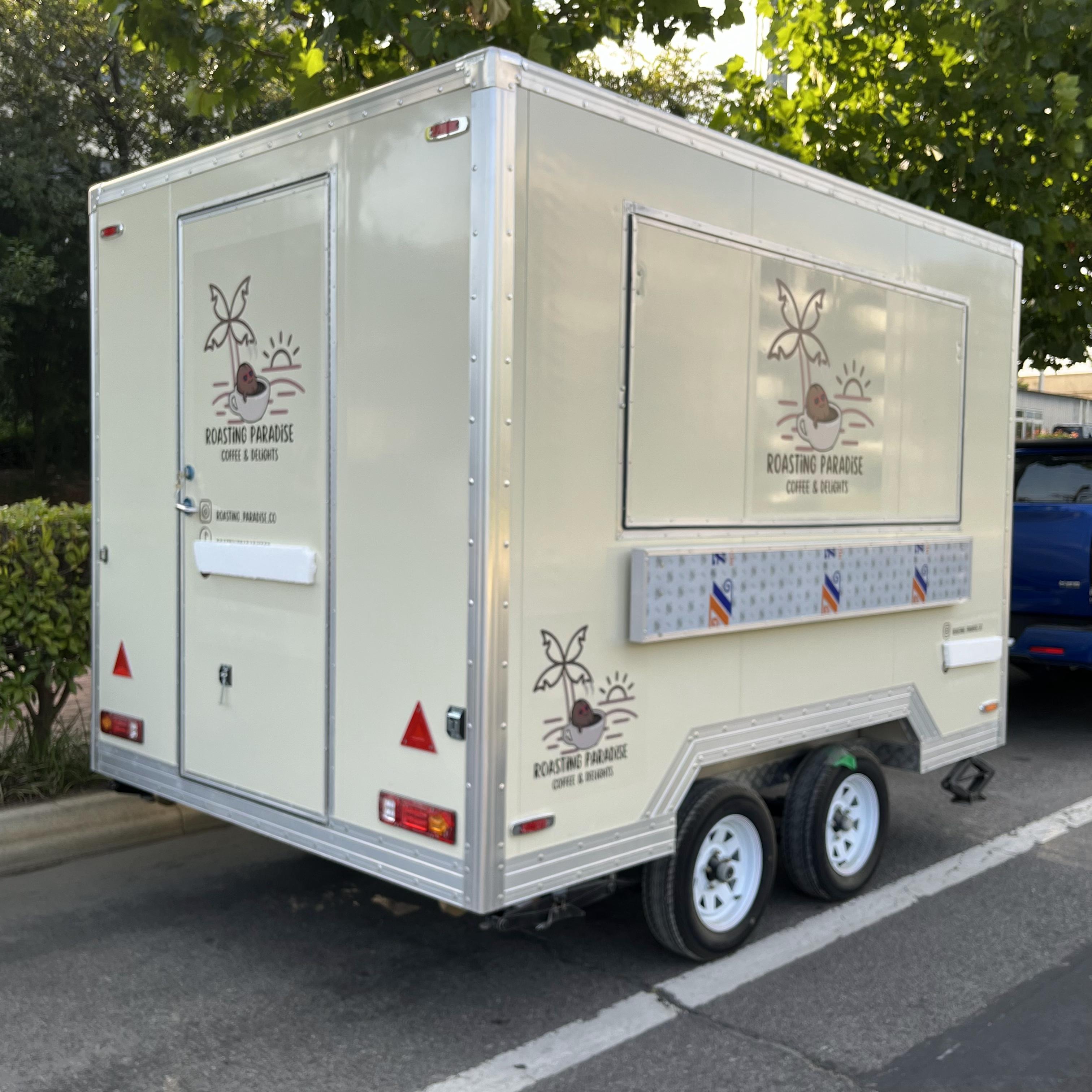 Multi-functional "Roasting Paradise" mobile food truck (coffee & food)
