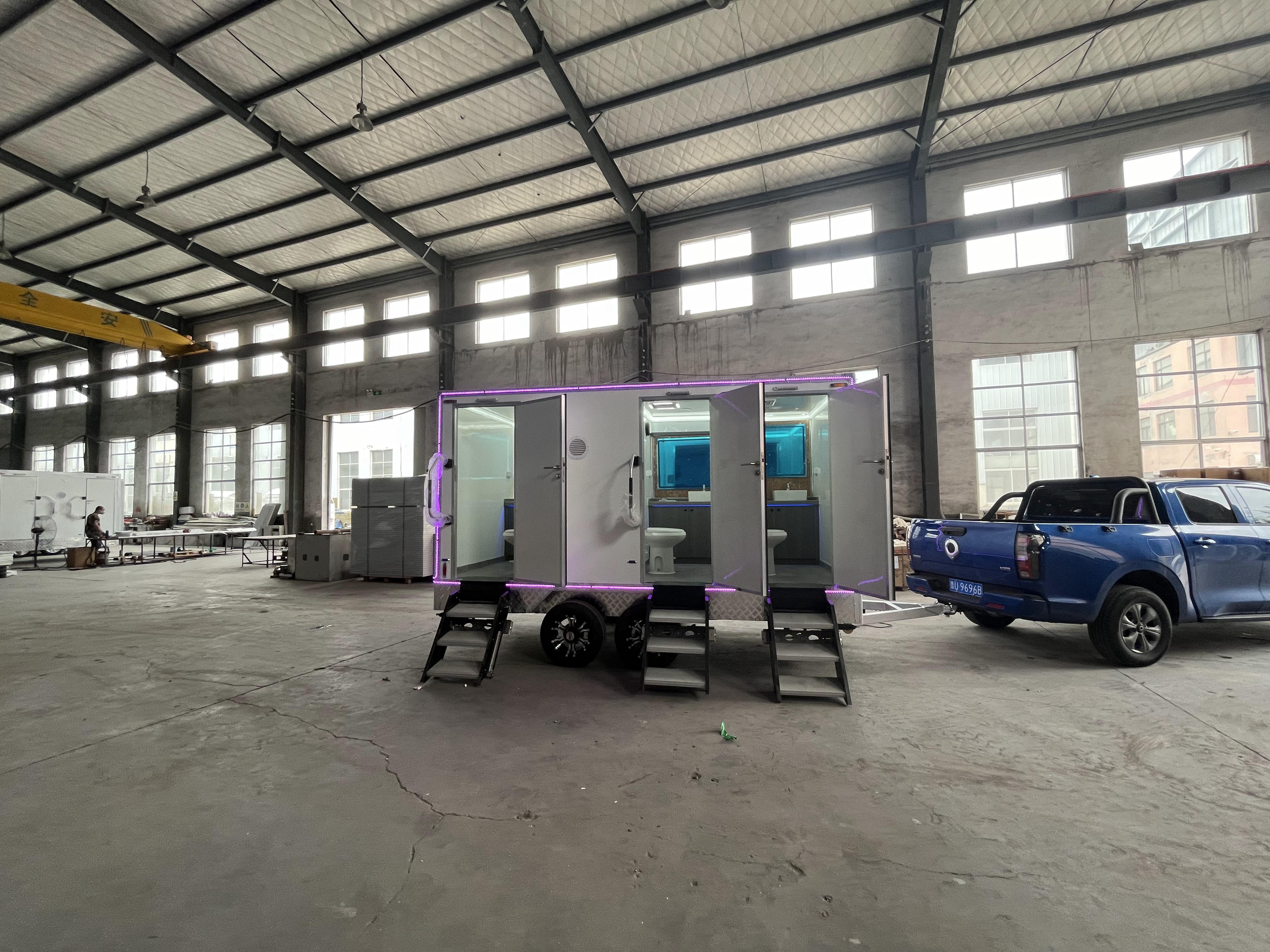 Outdoor multi-room mobile toilets make convenience within easy reach
