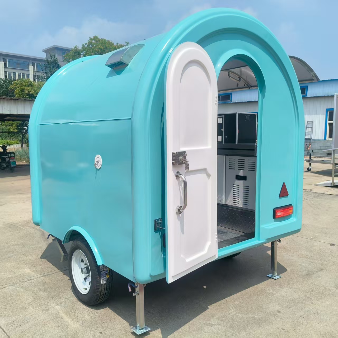 Retro-style mobile snack truck, towable commercial catering vehicle