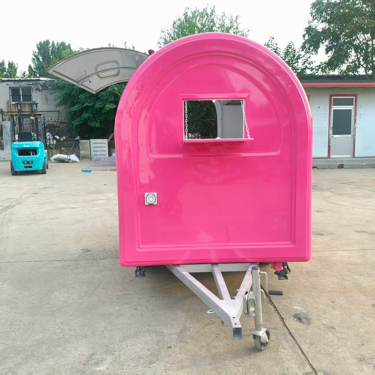 Pink arc-shaped door mobile vending cart, cute style mobile snack food truck