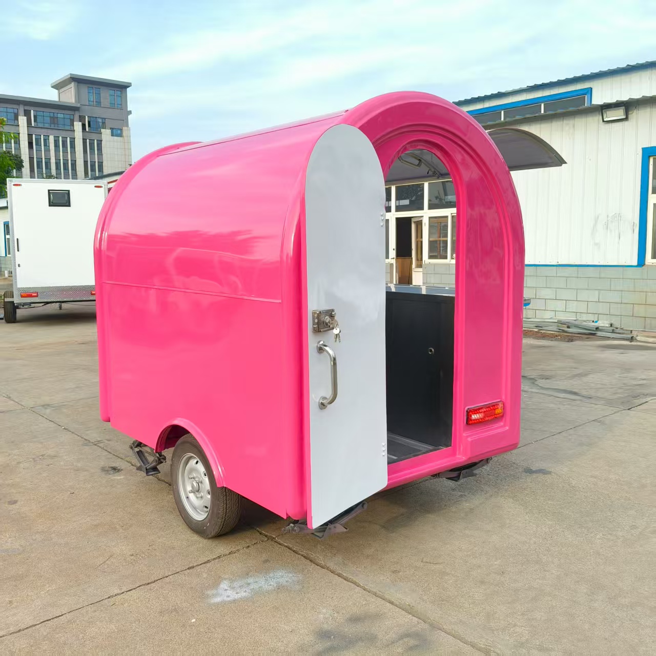 Pink arc-shaped door mobile vending cart, cute style mobile snack food truck