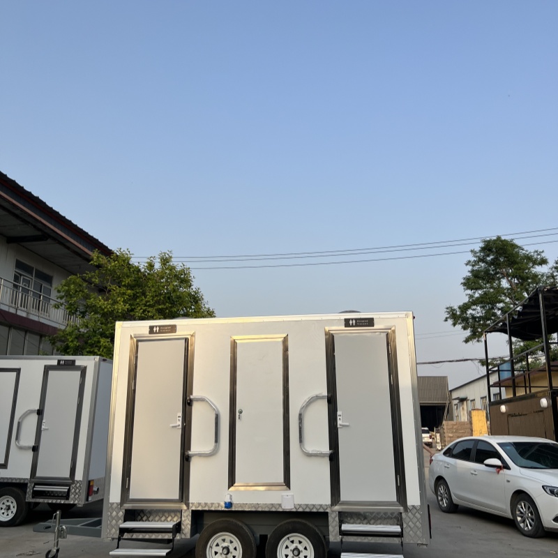 Two-wheel mobile multi-cabin toilet, outdoor emergency and convenient toilet