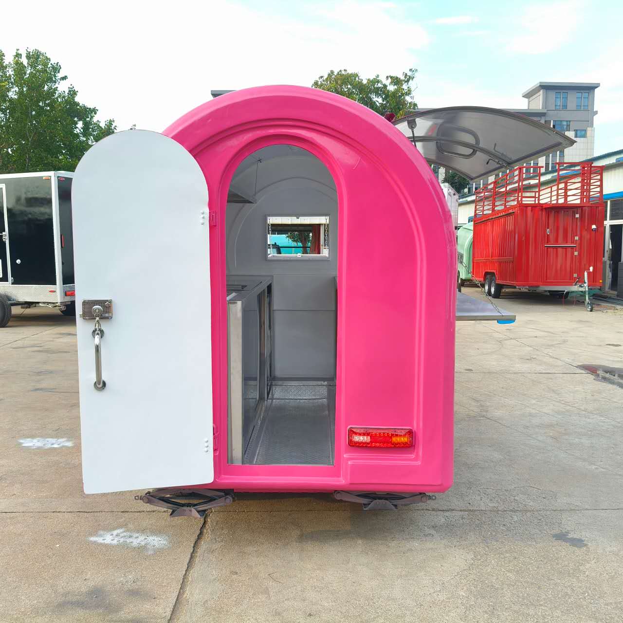 Pink arc-shaped door mobile vending cart, cute style mobile snack food truck
