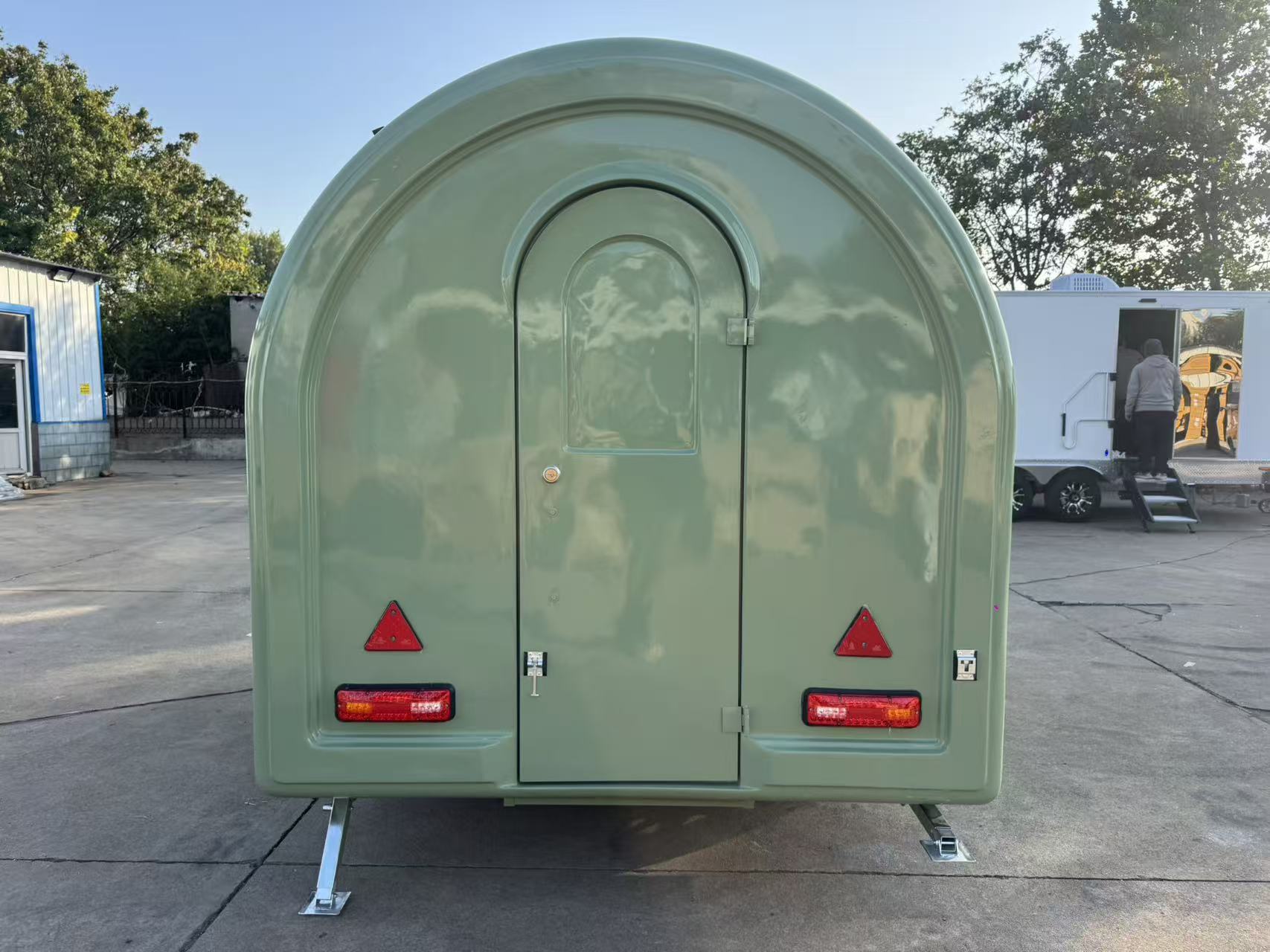 Retro avocado green mobile food truck - A street food start-up tool that combines appearance, quality and strength