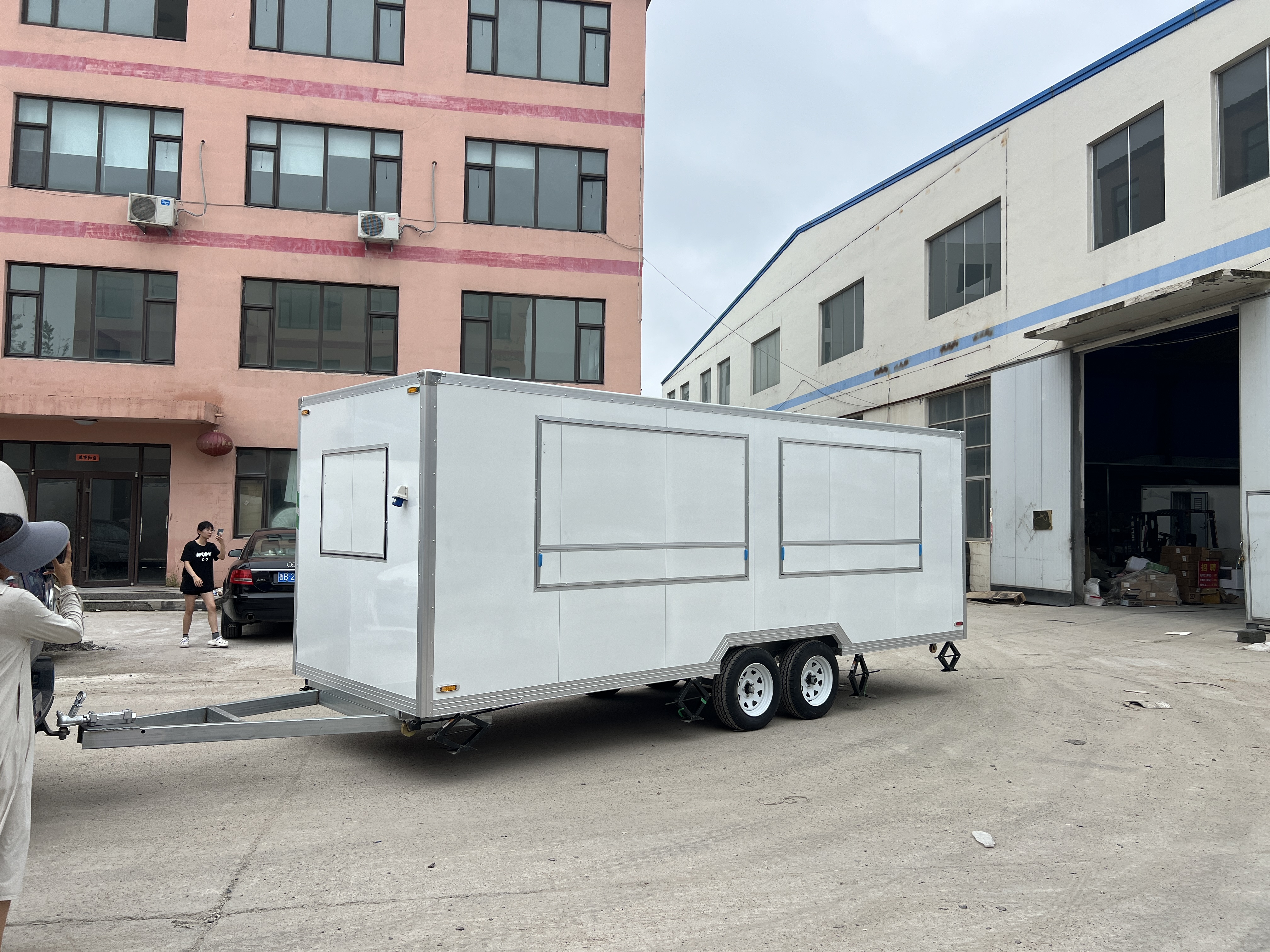 White two-wheeled mobile food cart, multi-functional commercial mobile food truck, catering equipment for starting a business and setting up stalls, customizable food cart