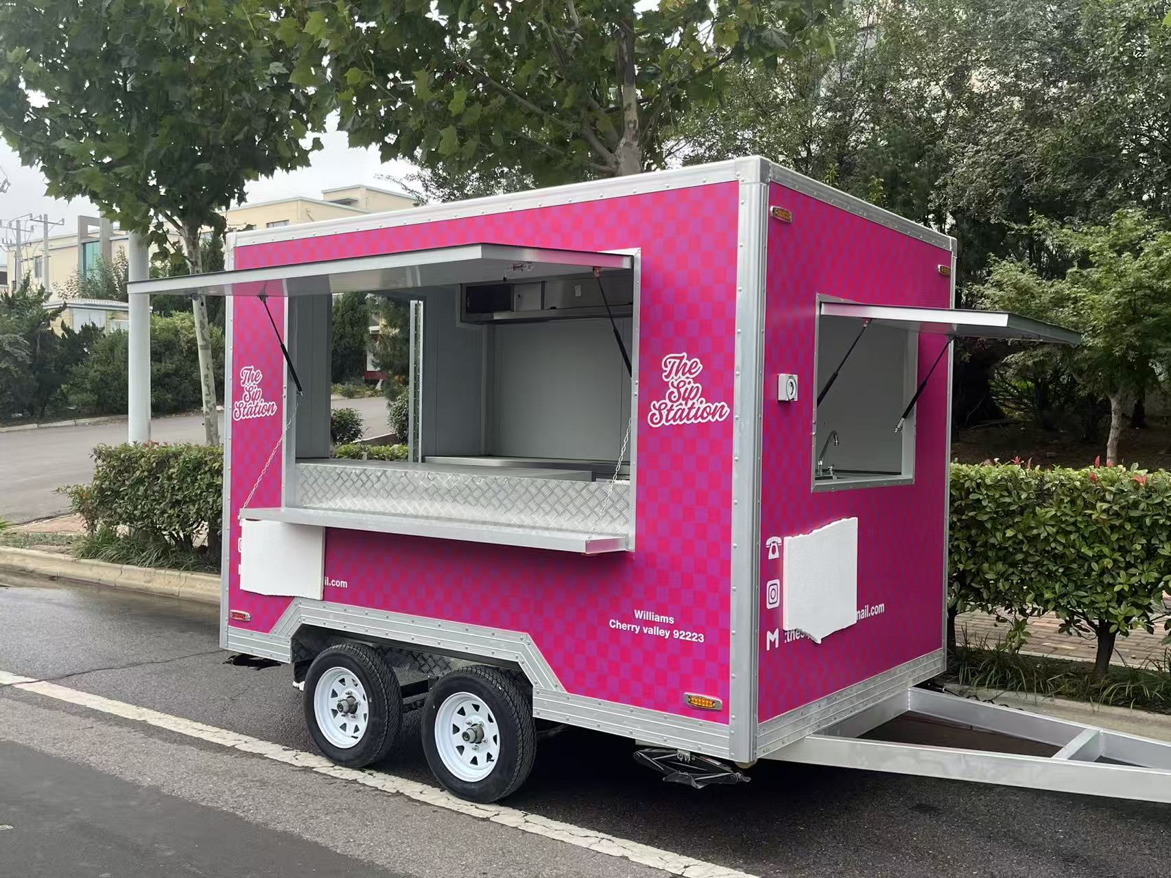 Bright pink! "The Sip Station" multi-functional mobile food truck