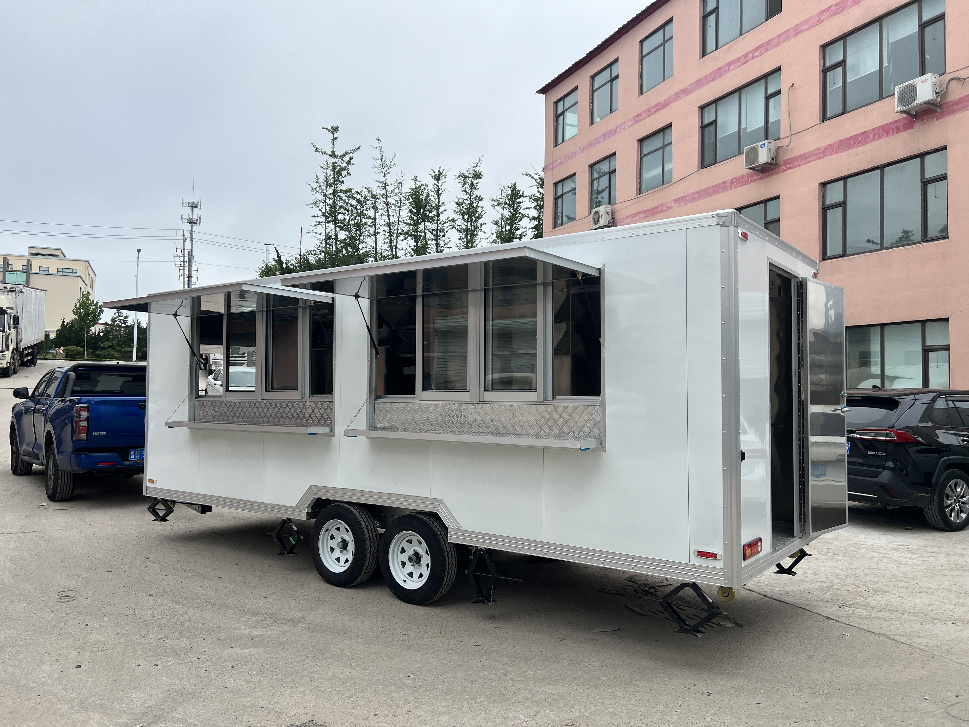 White two-wheeled mobile food cart, multi-functional commercial mobile food truck, catering equipment for starting a business and setting up stalls, customizable food cart