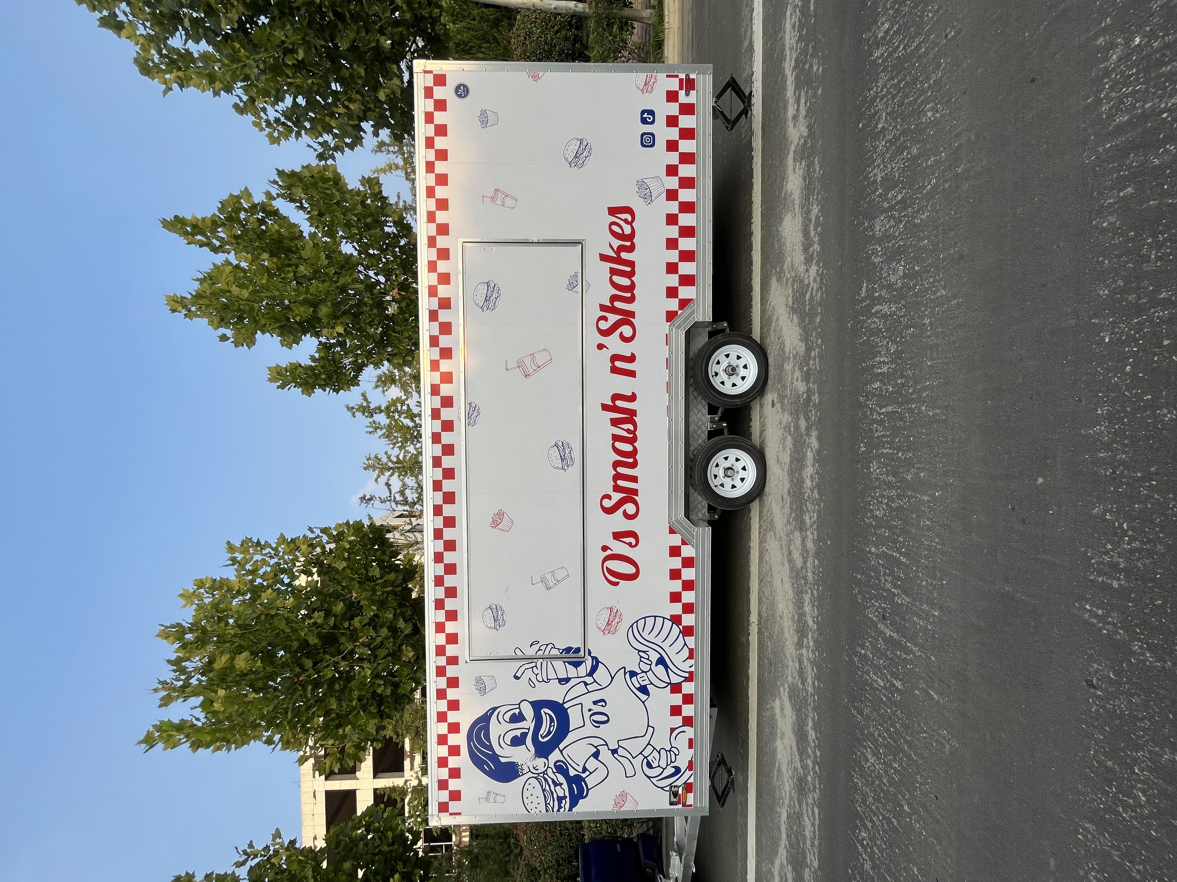 “O's Smash n' Shakes Food Trailer - Your Mobile Burger & Shake Haven”