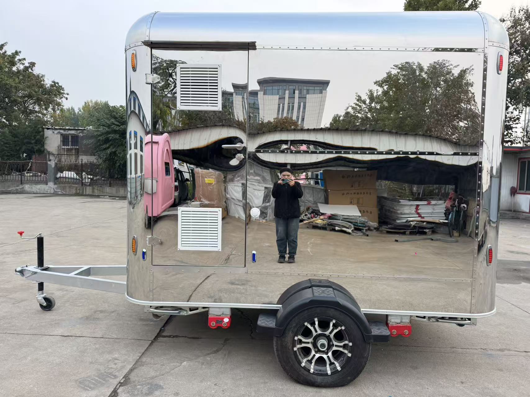 Industrial-Chic Stainless Steel Food Trailer – Robust Design for Your Mobile Dining Venture