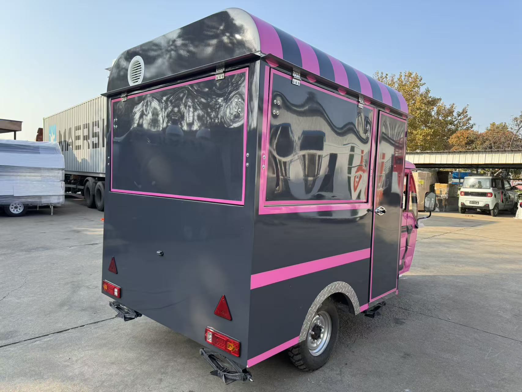 Eye-Catching Pink & Black Food Van - Fully Equipped Mobile Kitchen for Desserts, Snacks & Drinks