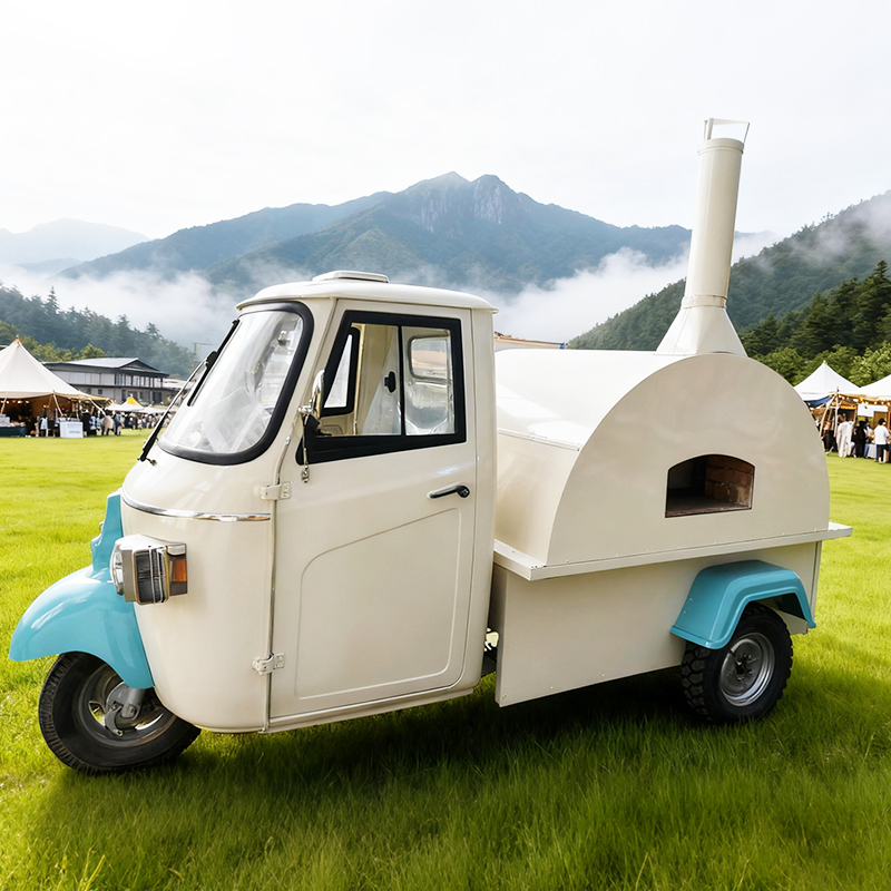 Retro three-wheeled pizza snack cart, mobile commercial freshly baked pizza food cart with oven, mobile vending cart