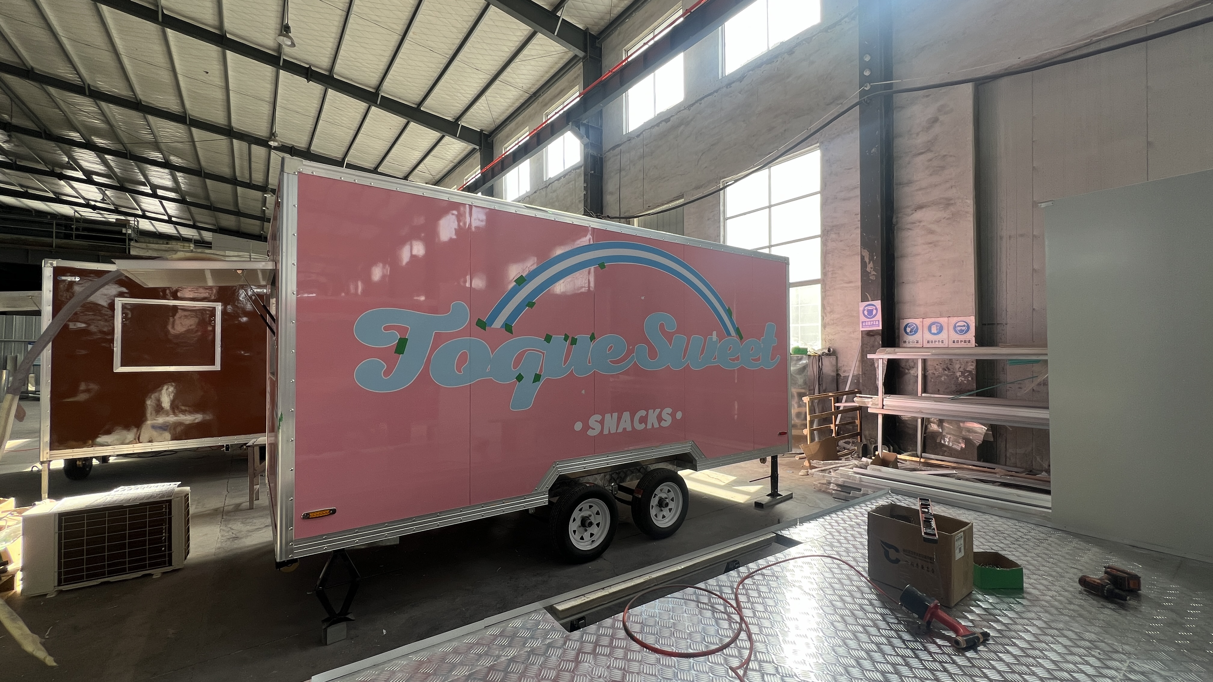 Pink cartoon snack trailer, mobile food truck, stall cart, customized pattern commercial mobile selling vehicle