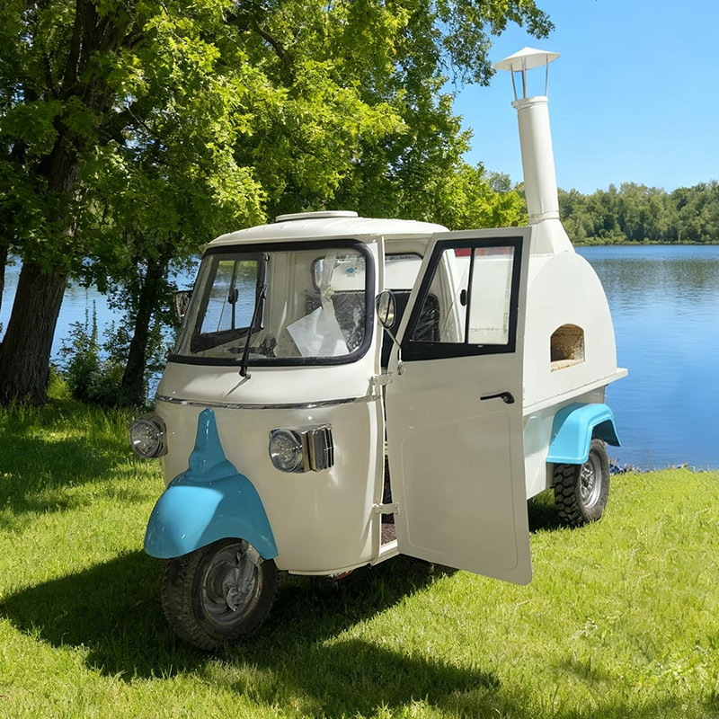 Retro three-wheeled pizza snack cart, mobile commercial freshly baked pizza food cart with oven, mobile vending cart