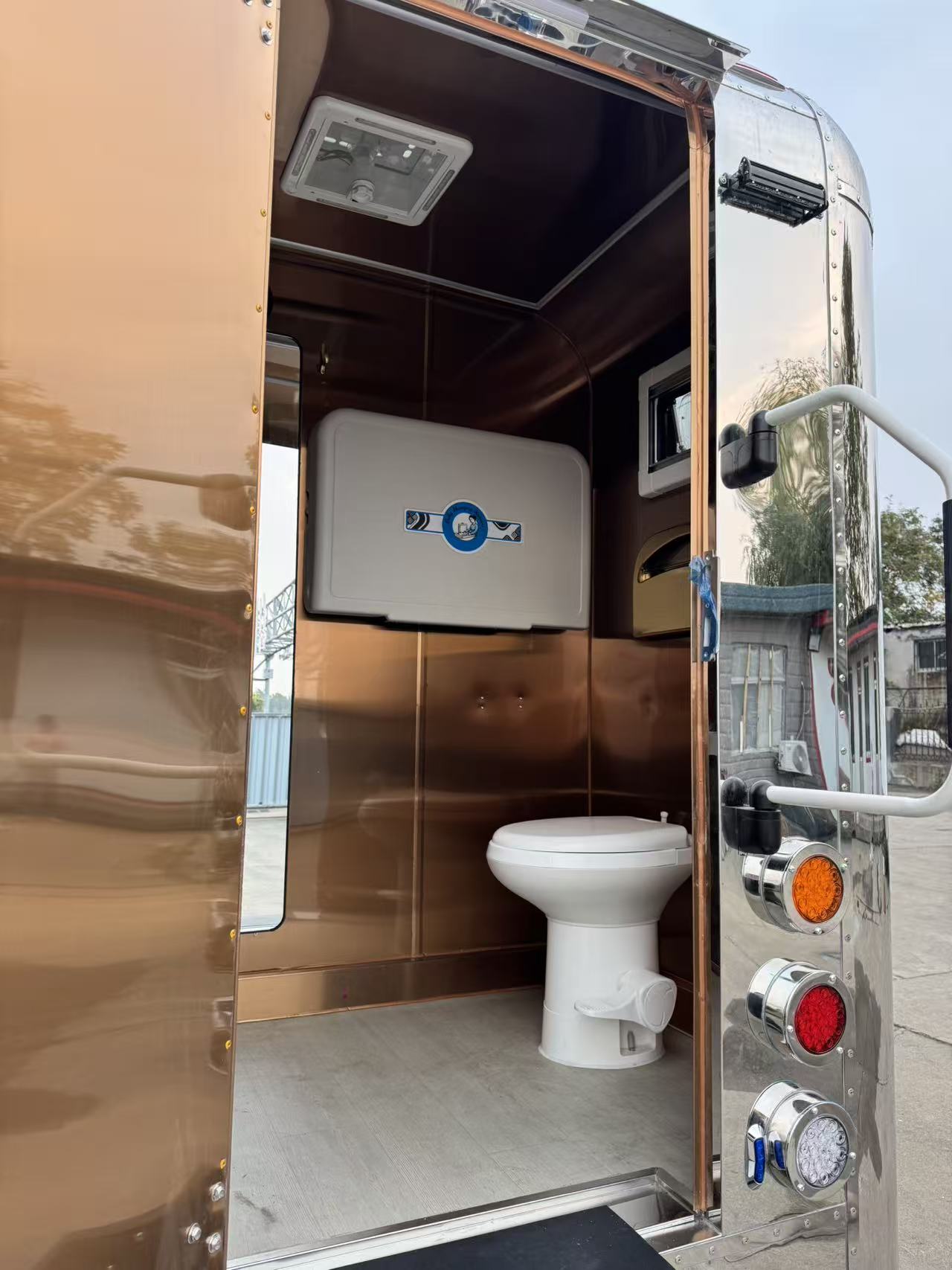 微信图片_20251028170255_1689_9